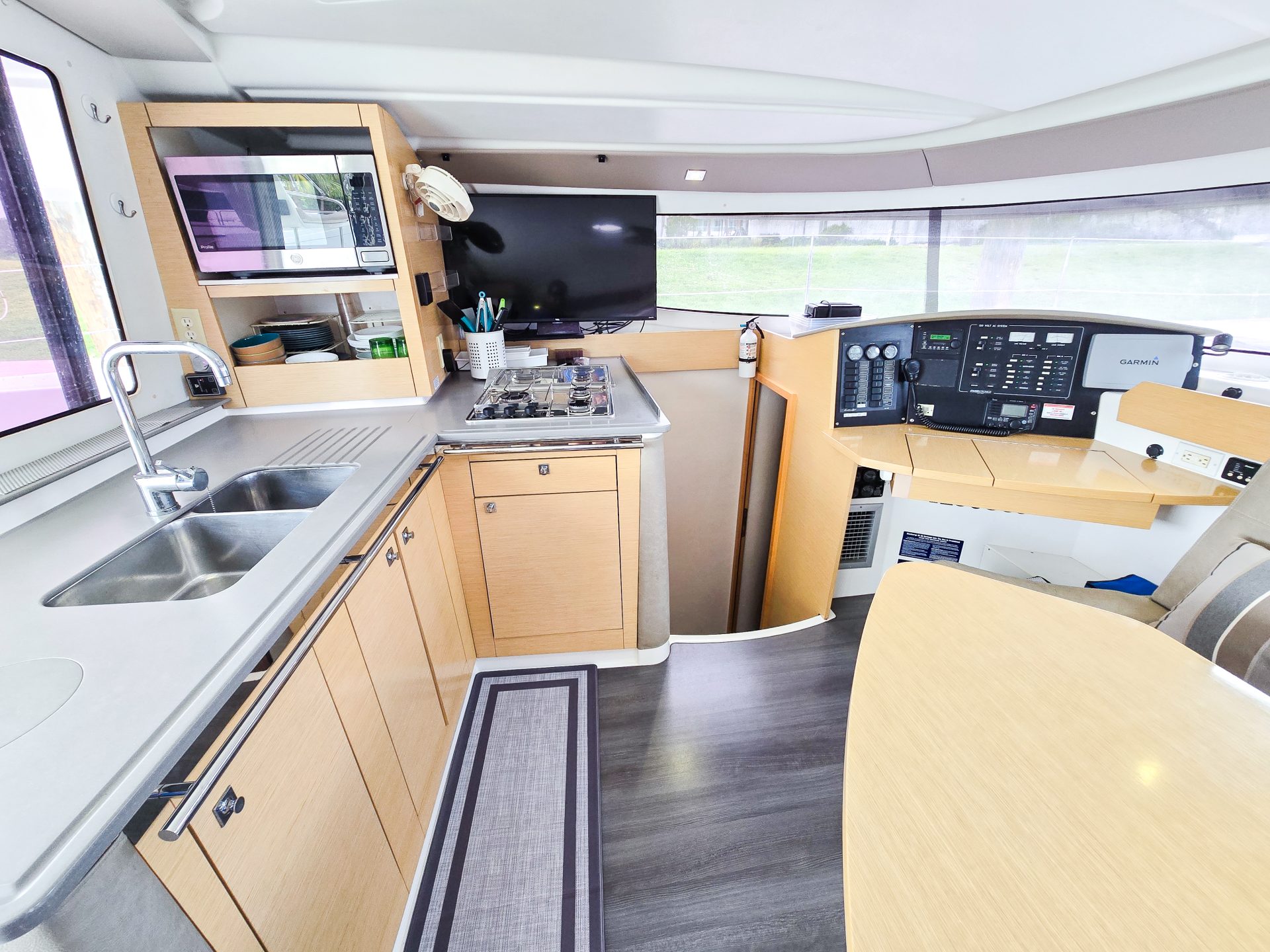 2014 Fountaine Pajot Lipari 41 photo 16
