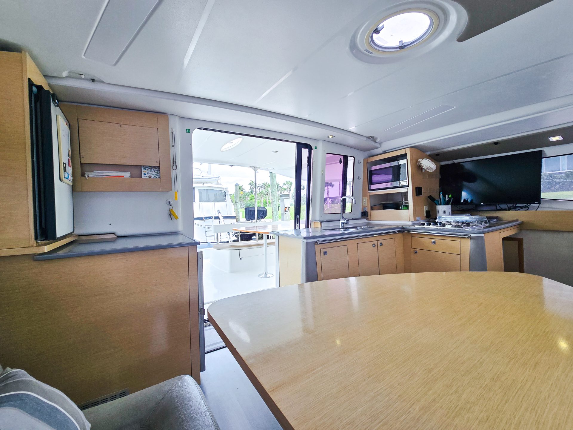 2014 Fountaine Pajot Lipari 41 photo 19