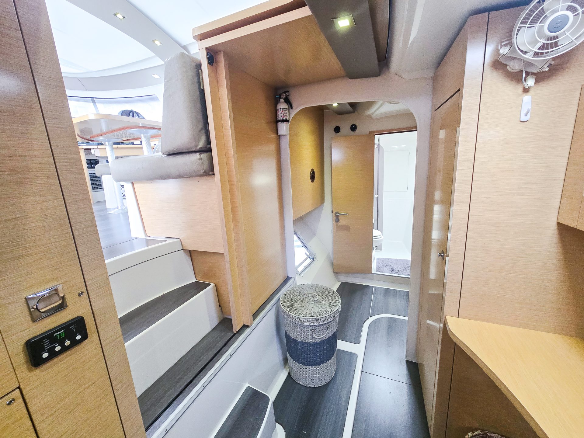 2014 Fountaine Pajot Lipari 41 photo 21