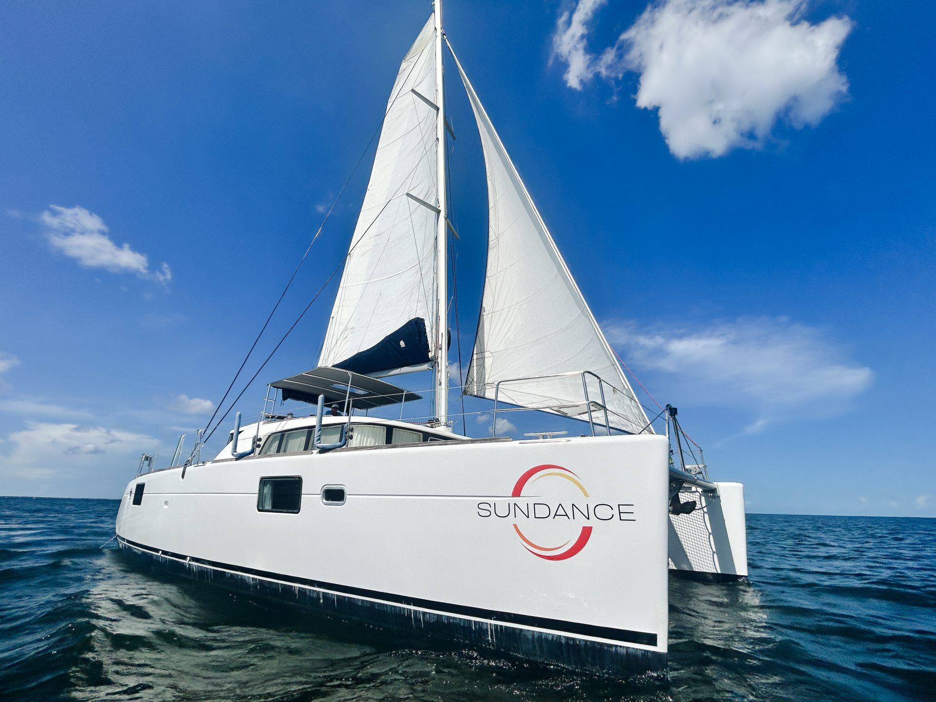 2004 Lagoon 440 photo 2