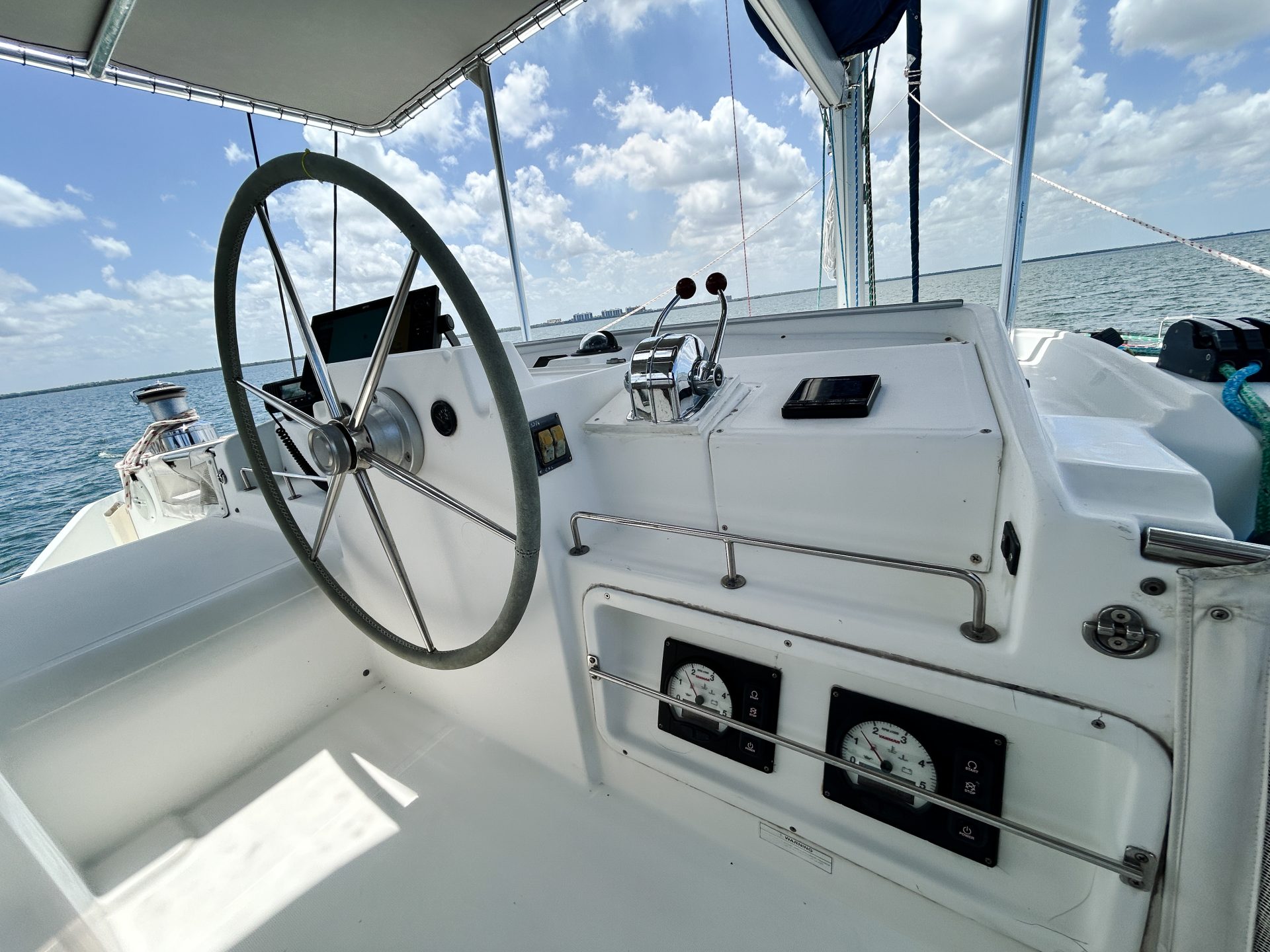 2004 Lagoon 440 photo 23