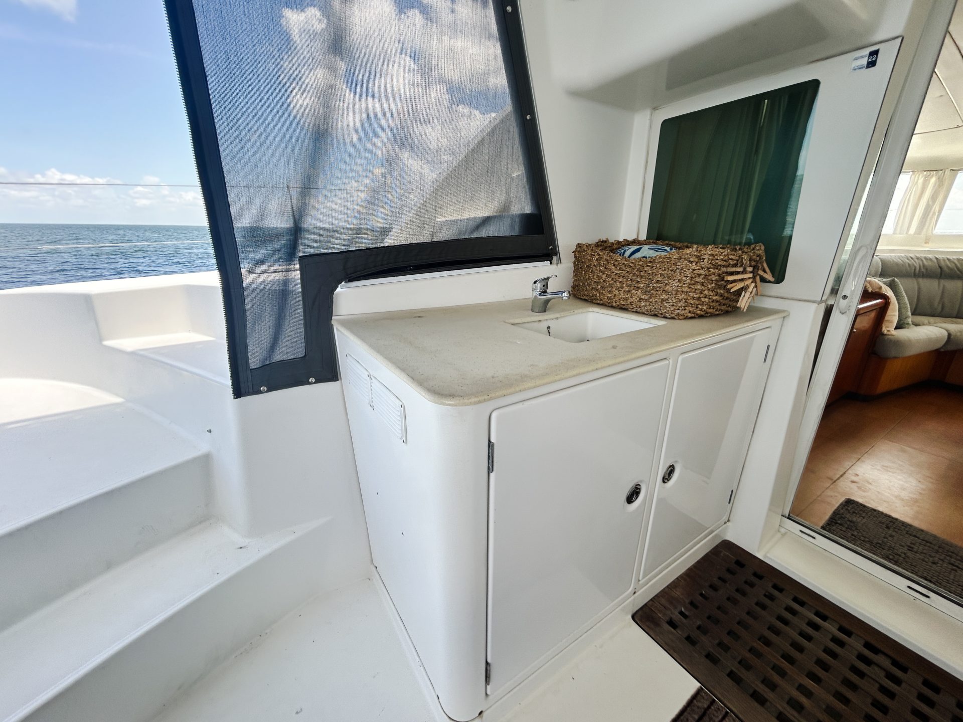 2004 Lagoon 440 photo 28