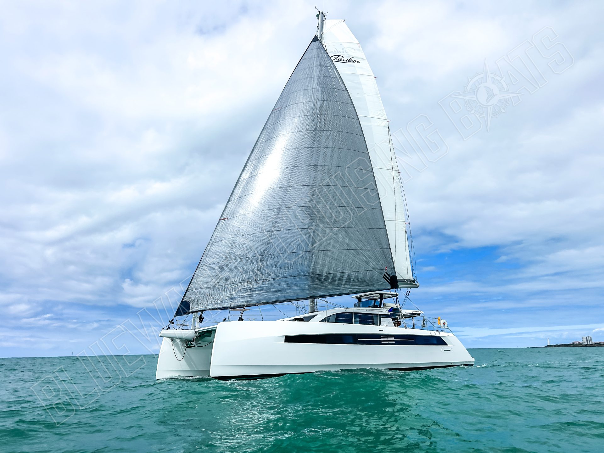 2025 Privilege Signature 580 photo 2