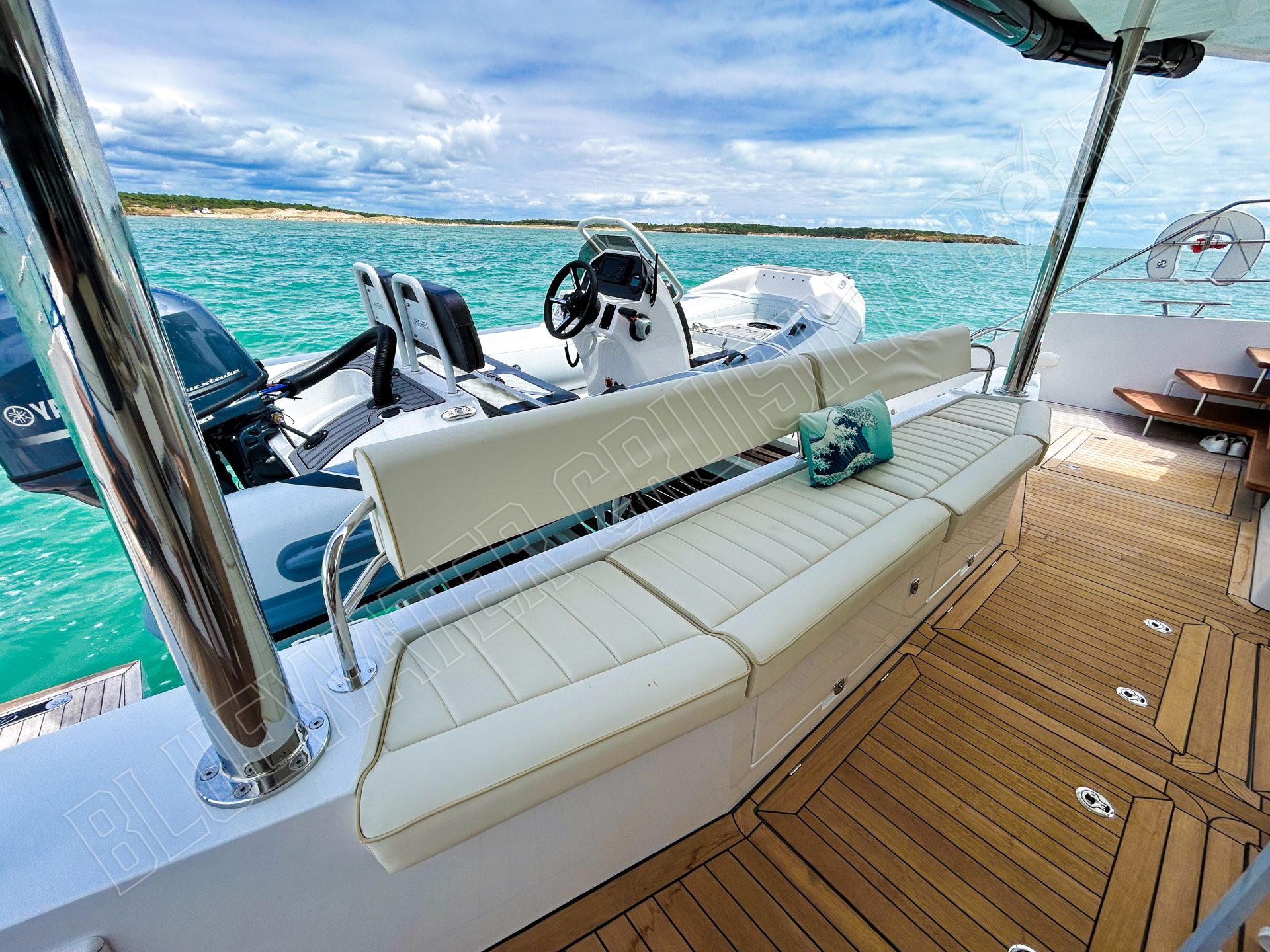 2025 Privilege Signature 580 photo 22
