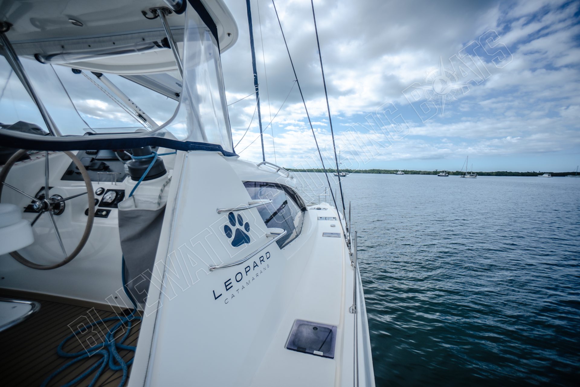 2015 Leopard 48 photo 19