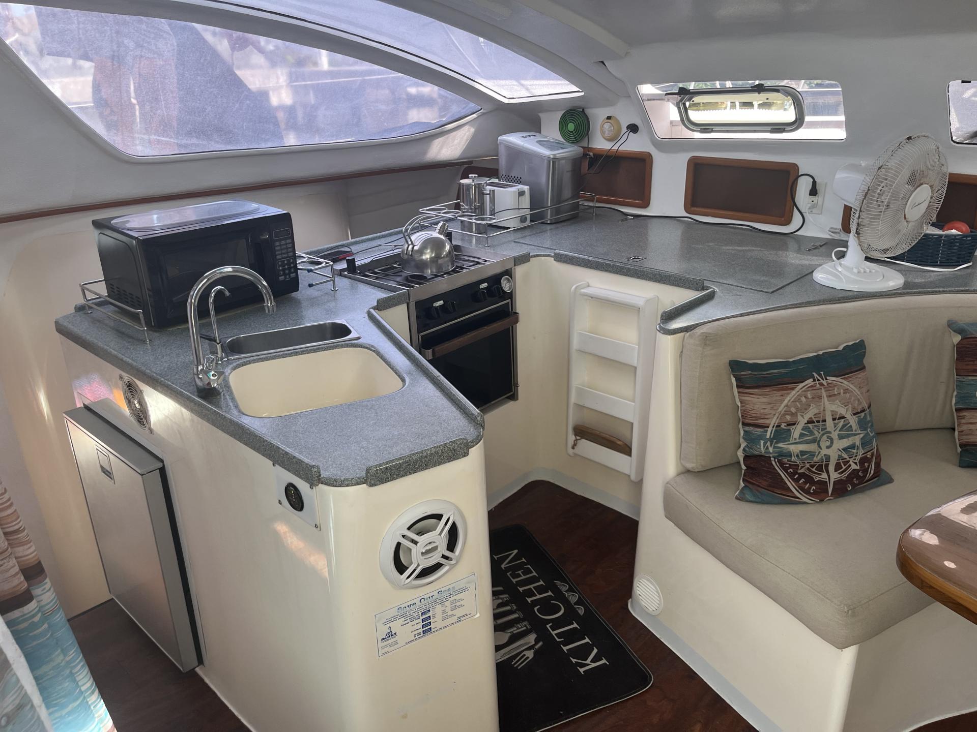 2000 Admiral 38 photo 35