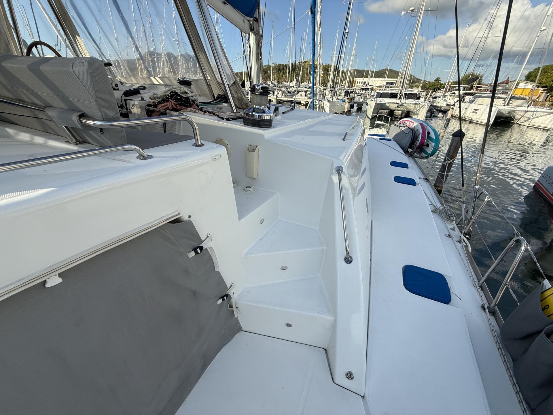 2009 Lagoon 500 photo 32