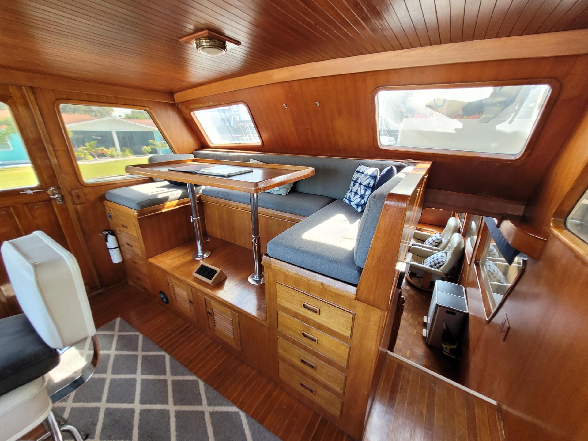 1981 50' Ocean Alexander Mark 1 Pilot House photo 31