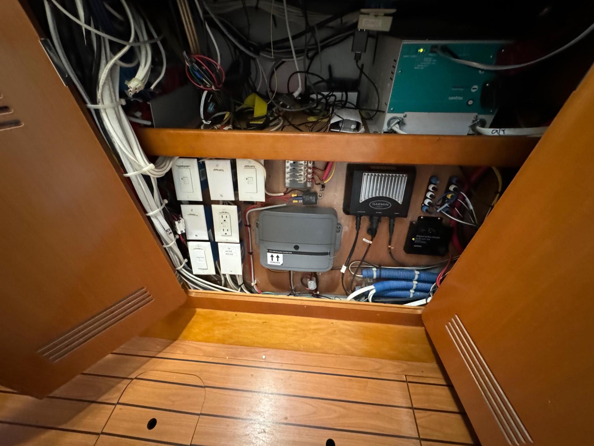 2003 Lagoon 410-S2 photo 33