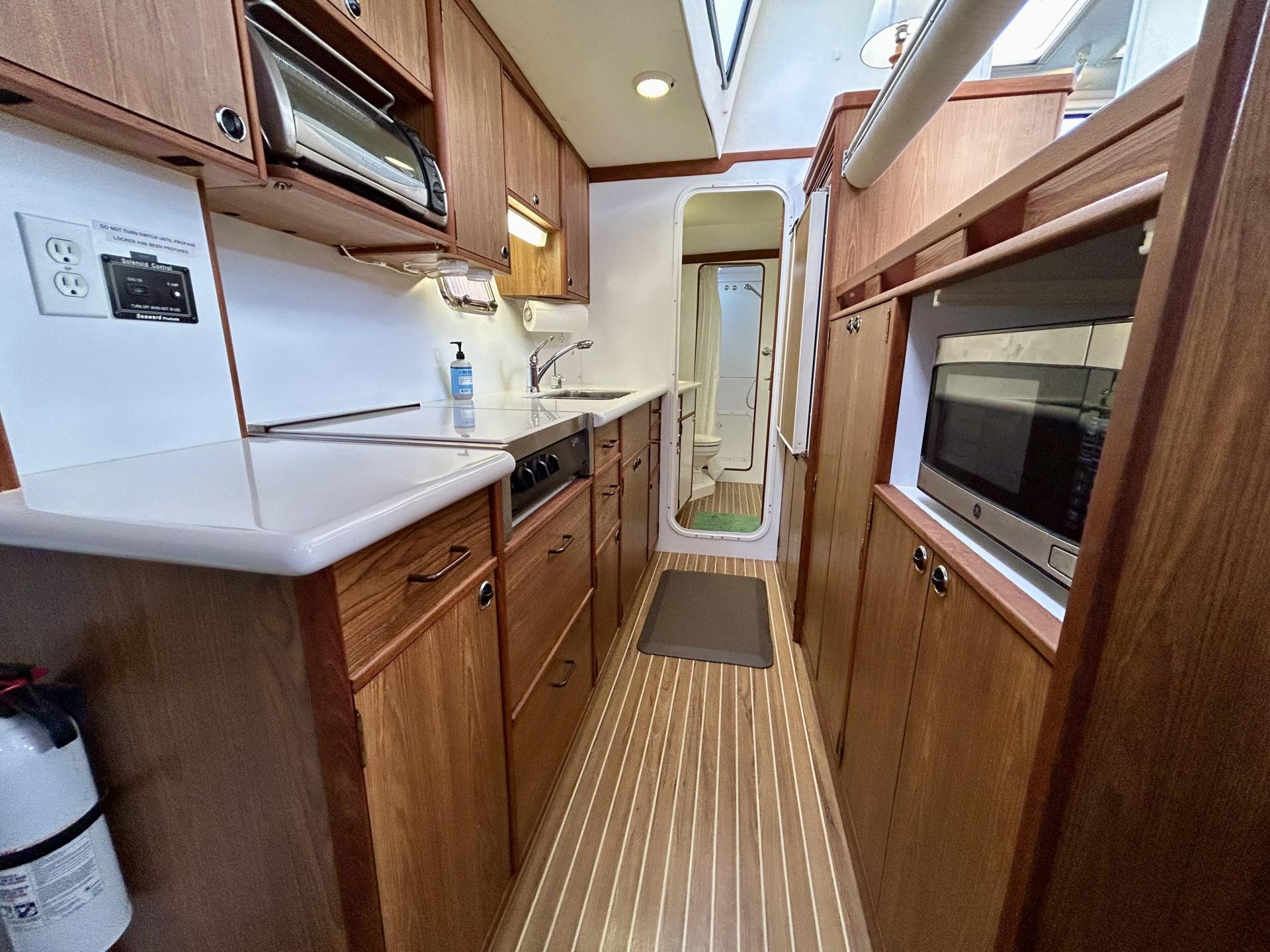 2007 Endeavor 44 Trawler Cat photo 43
