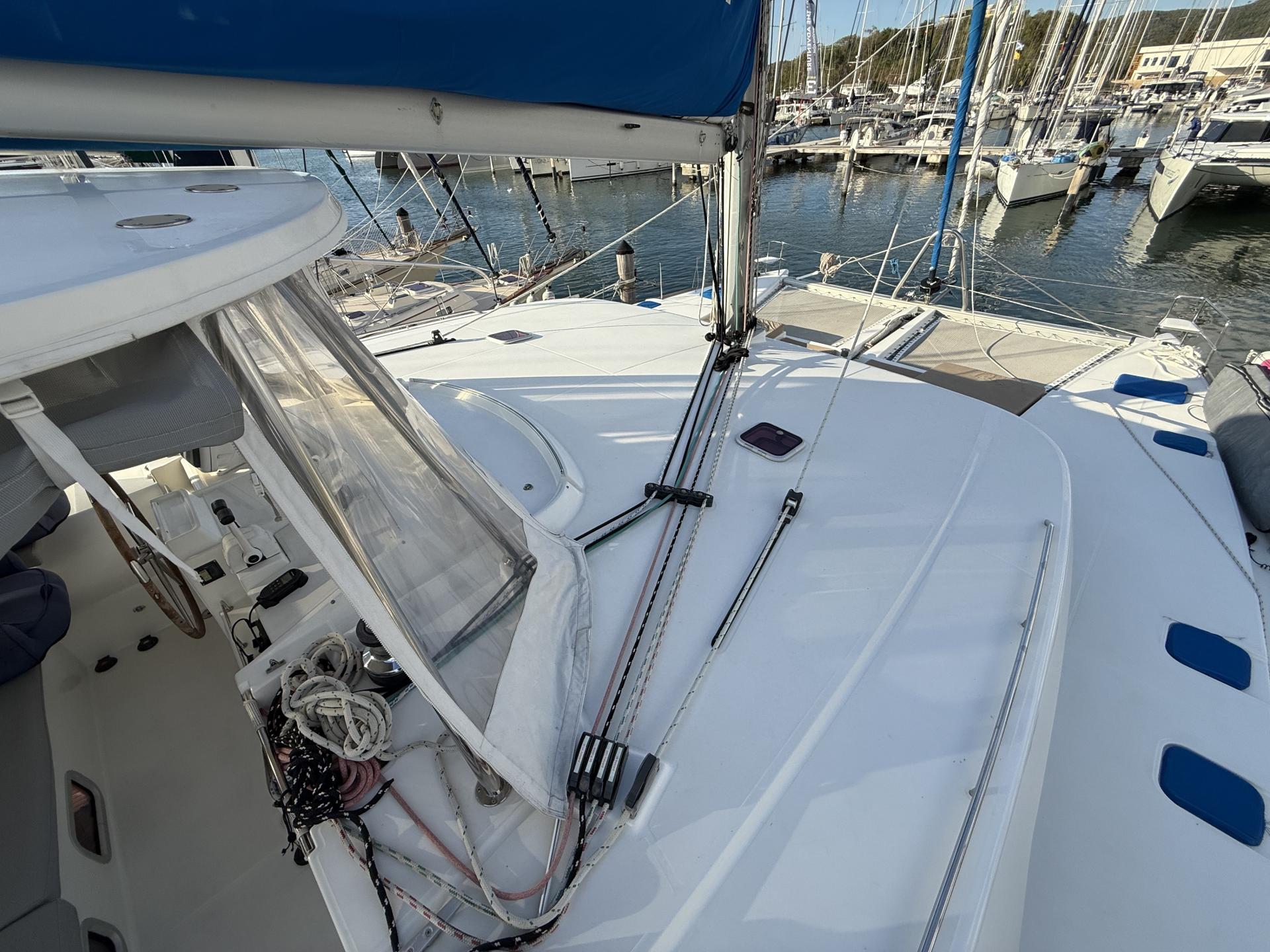 2009 Lagoon 500 photo 40