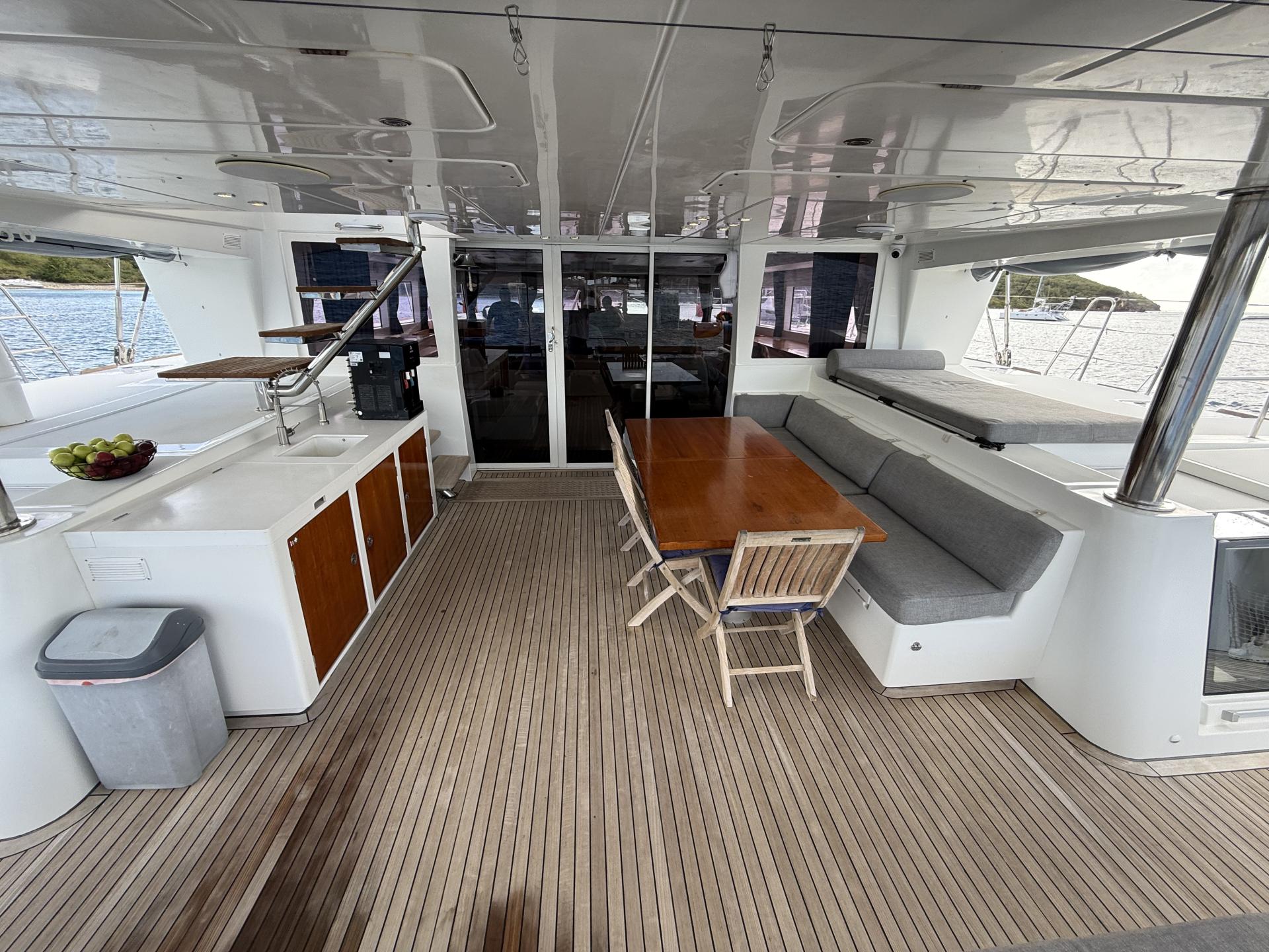 2011 Lagoon 620 photo 38