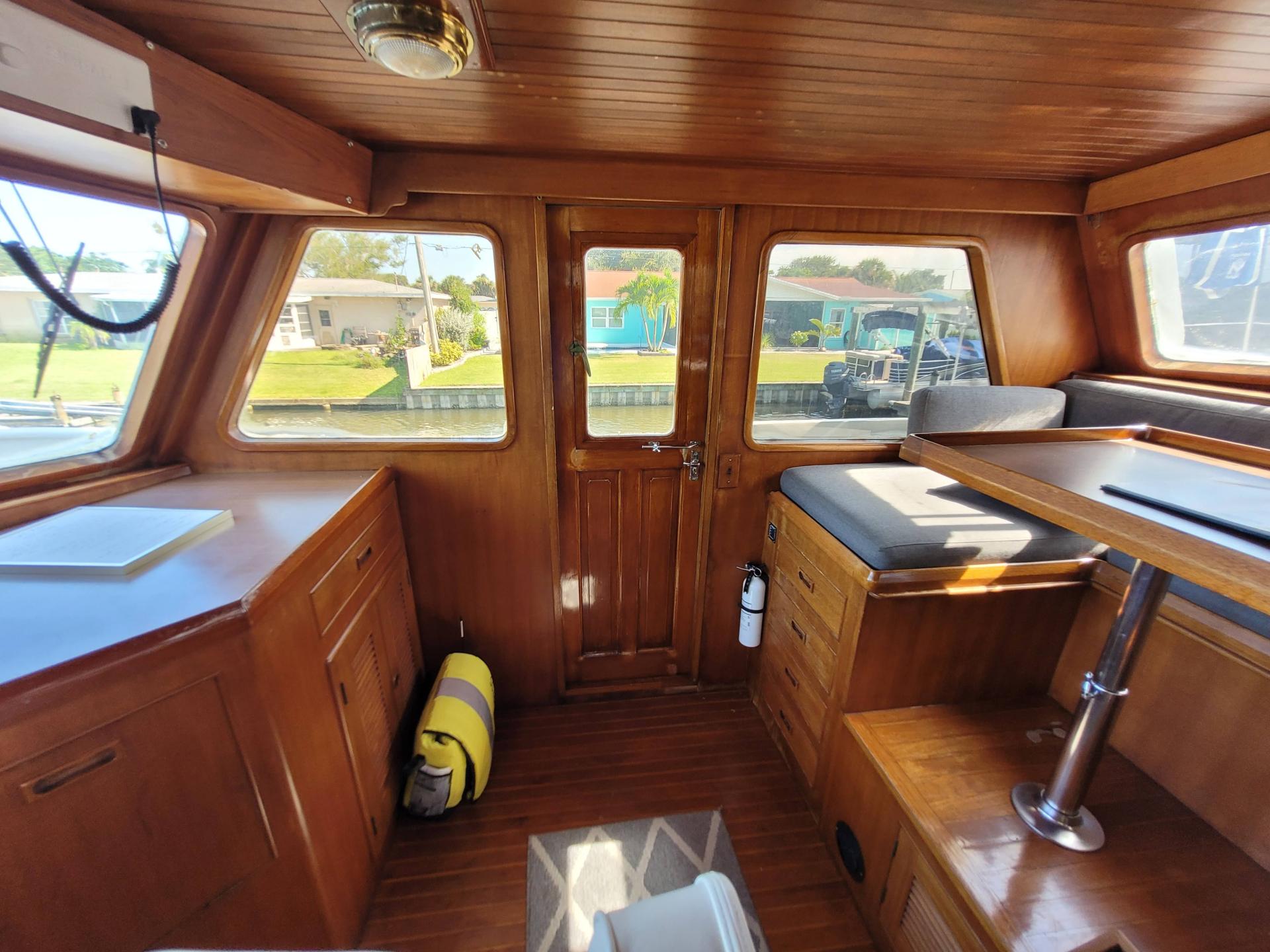 1981 50' Ocean Alexander Mark 1 Pilot House photo 37