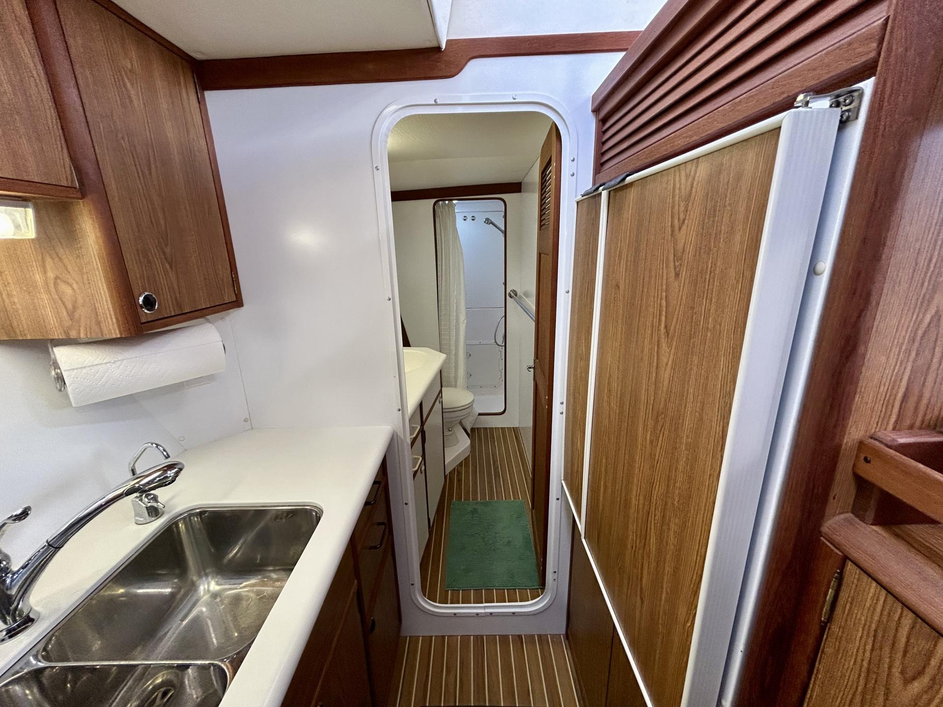 2007 Endeavor 44 Trawler Cat photo 48