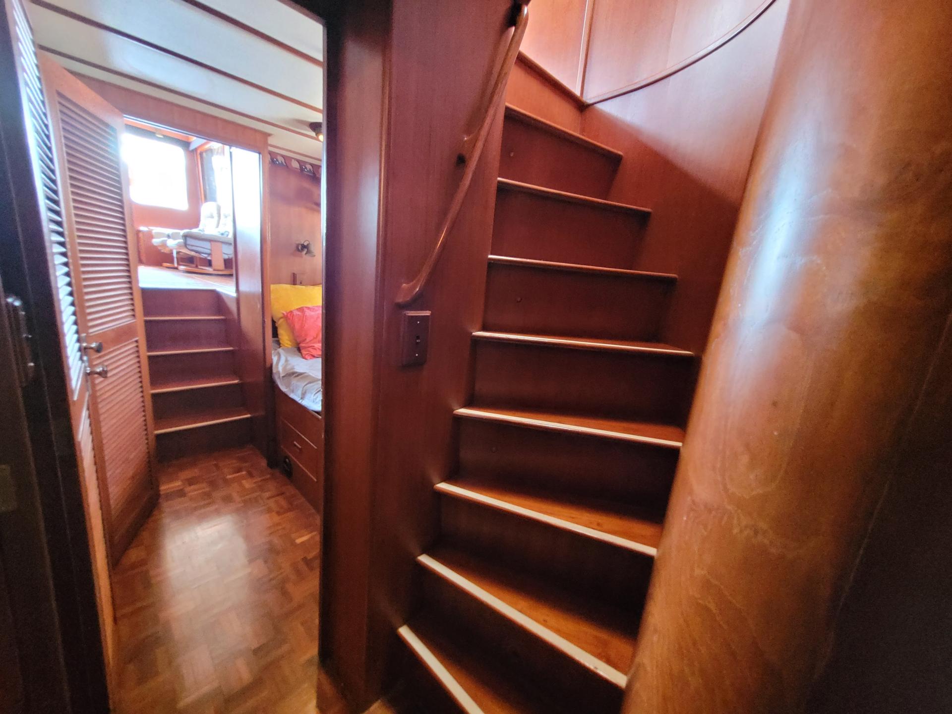 1981 50' Ocean Alexander Mark 1 Pilot House photo 40