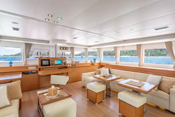2012 Lagoon 620 photo 3