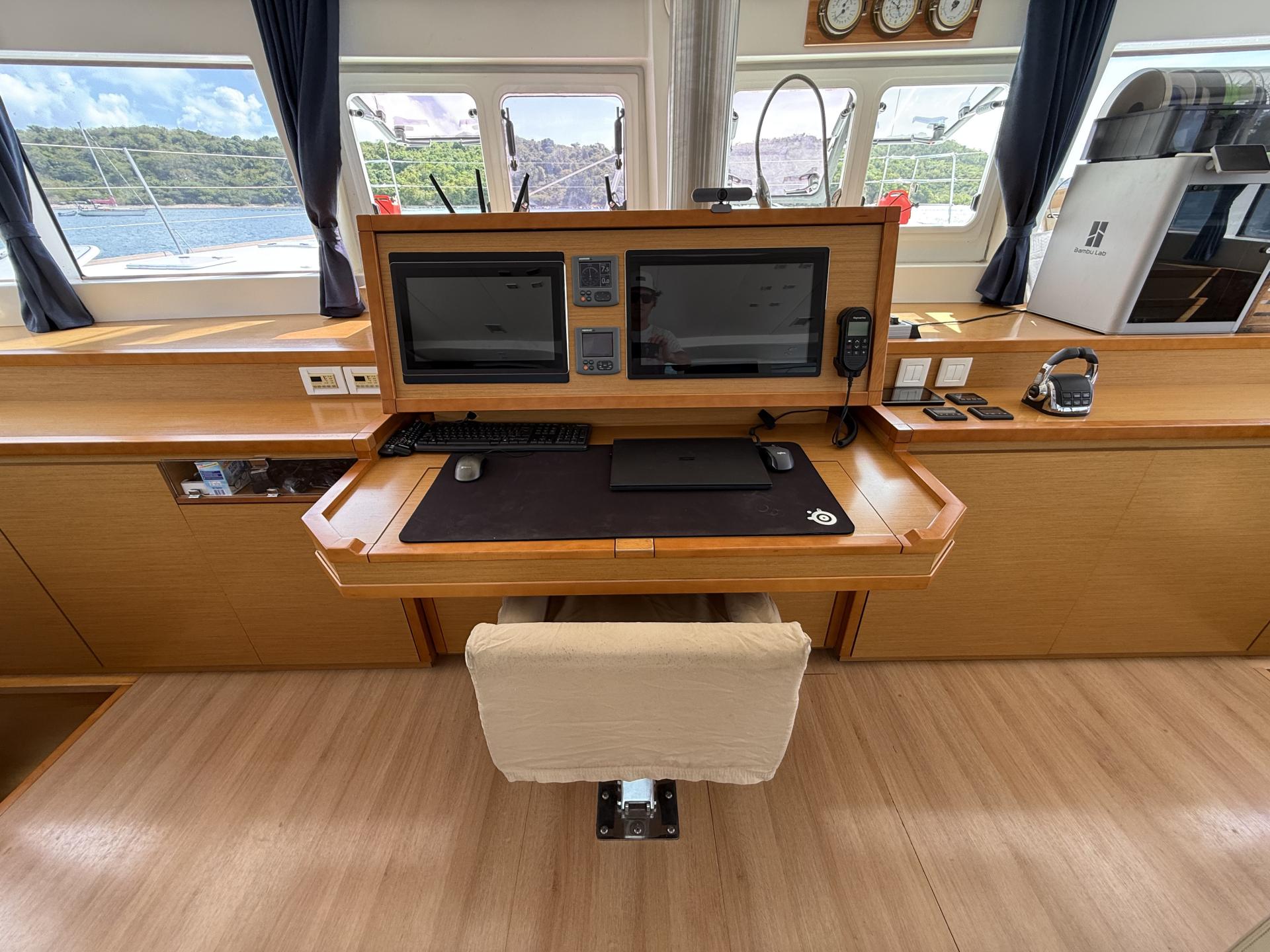 2011 Lagoon 620 photo 45