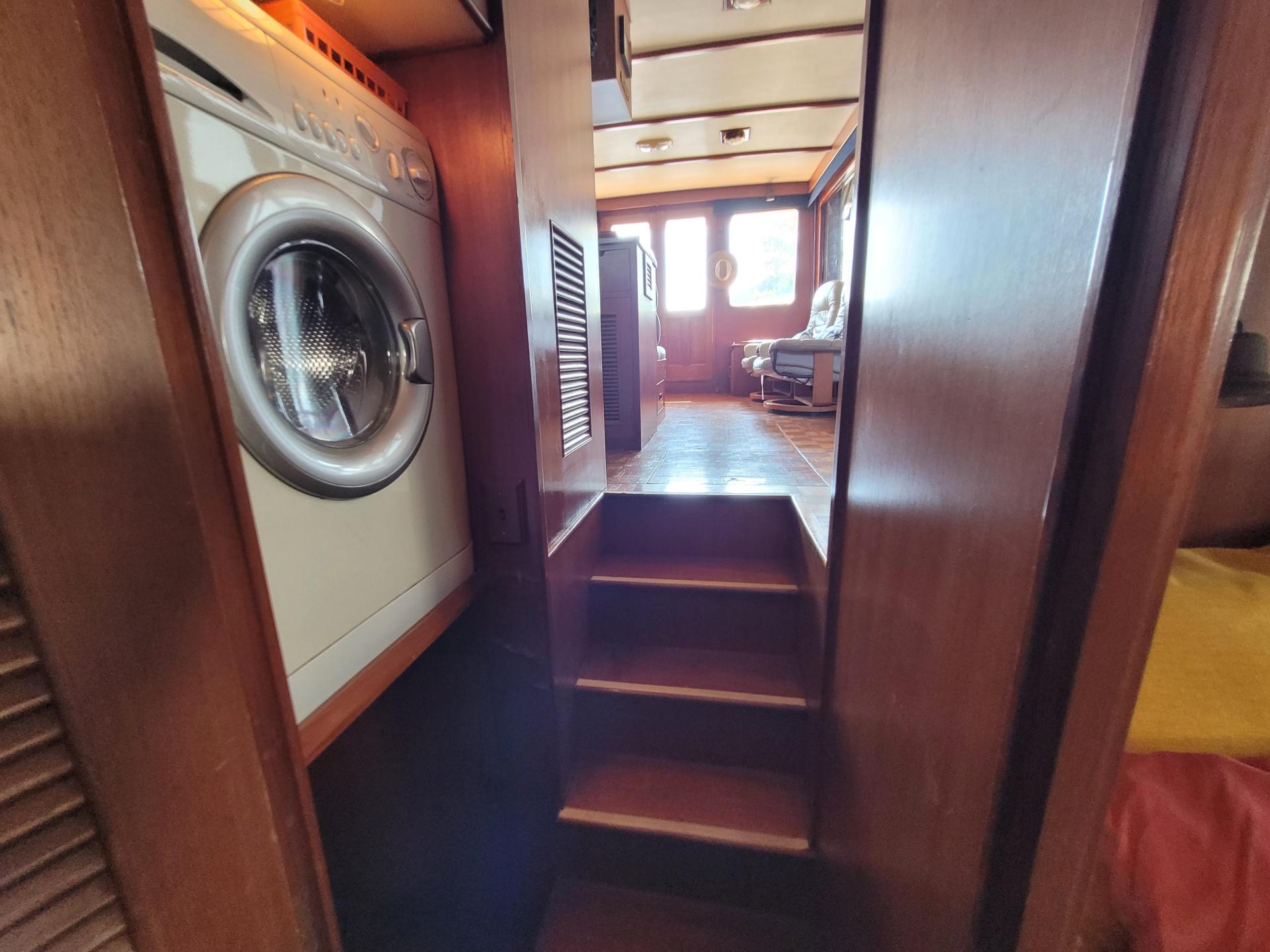 1981 50' Ocean Alexander Mark 1 Pilot House photo 44