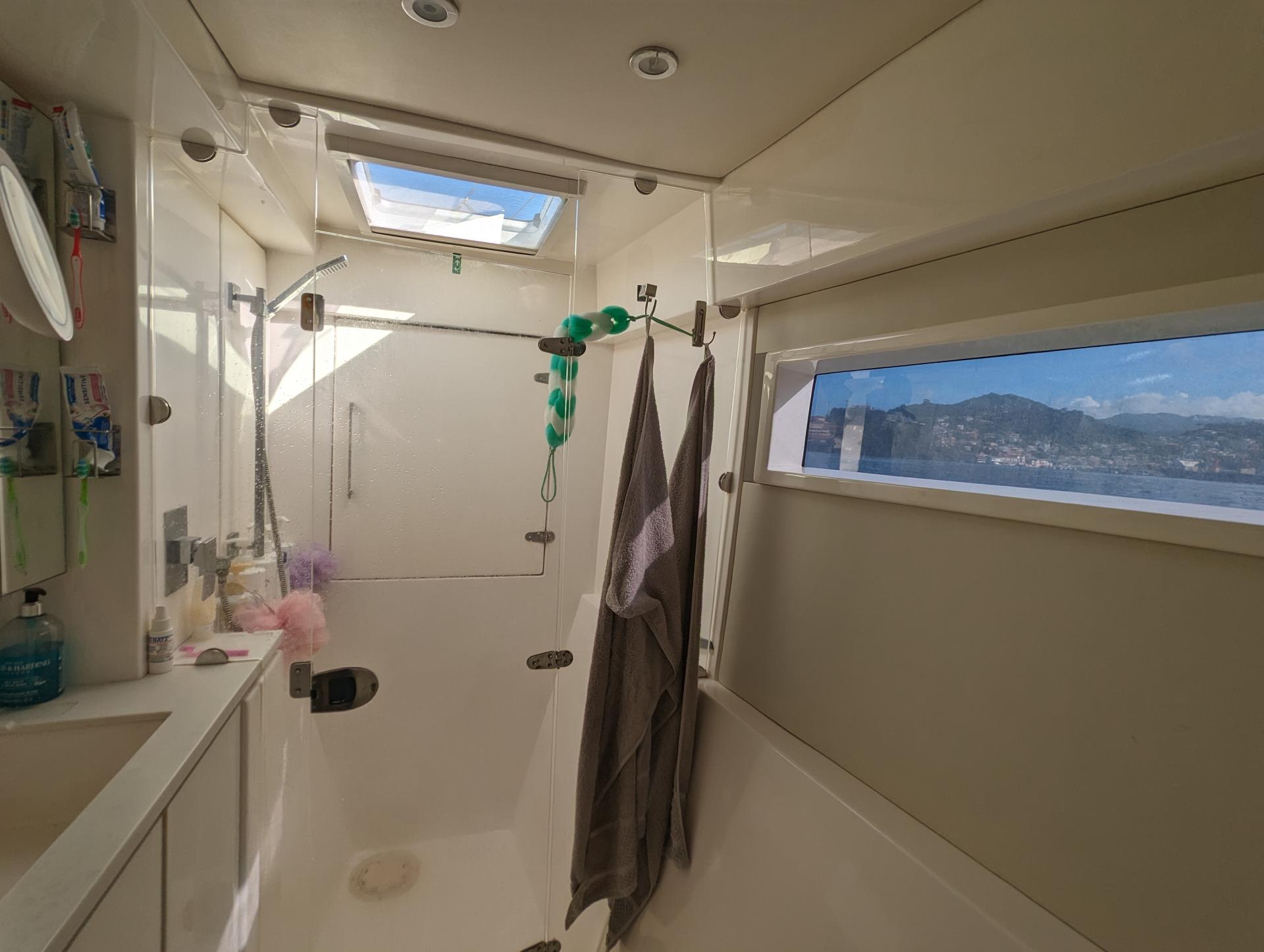 2016 Leopard 40 - SV Twende photo 16