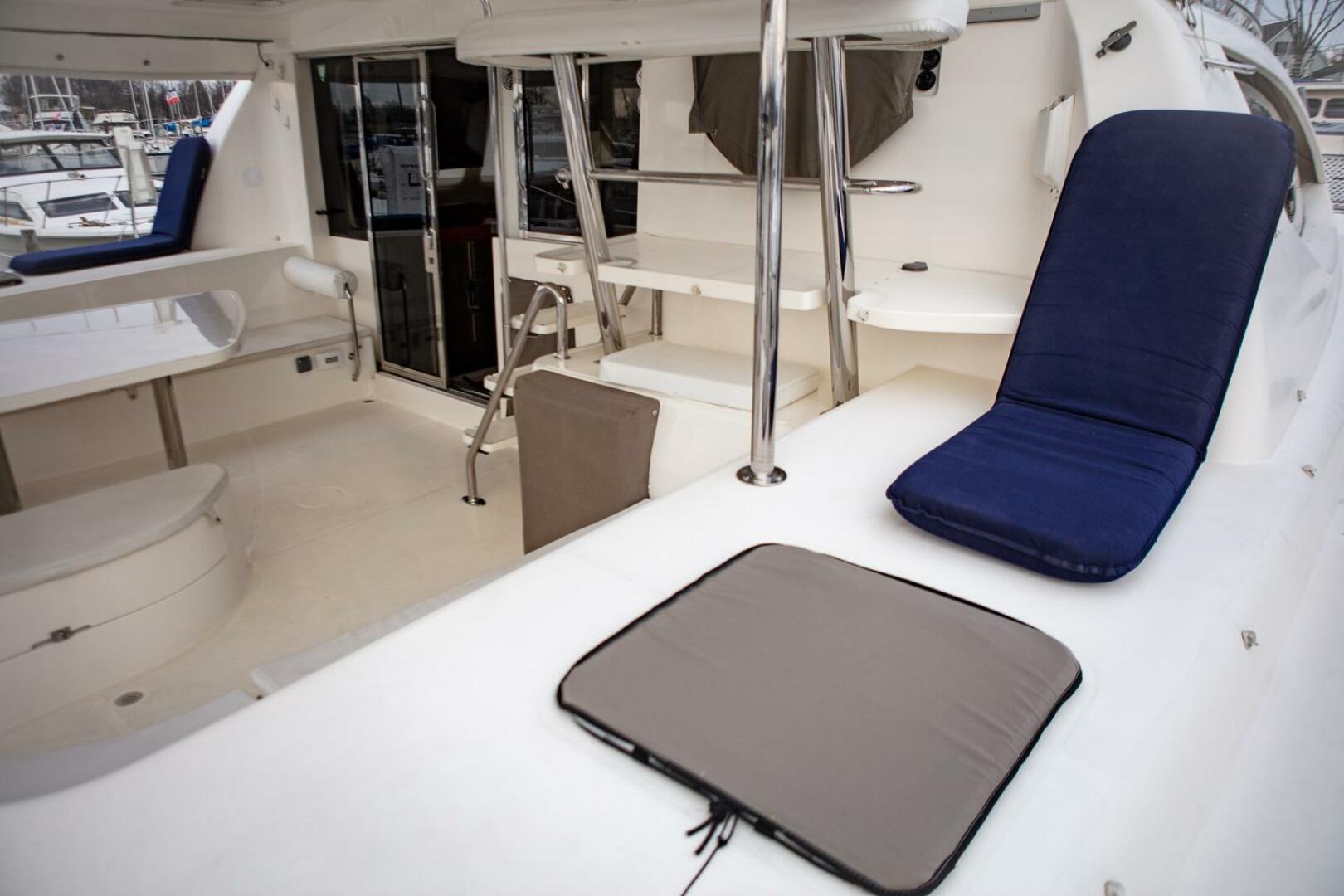 2009 Leopard 46 photo 20