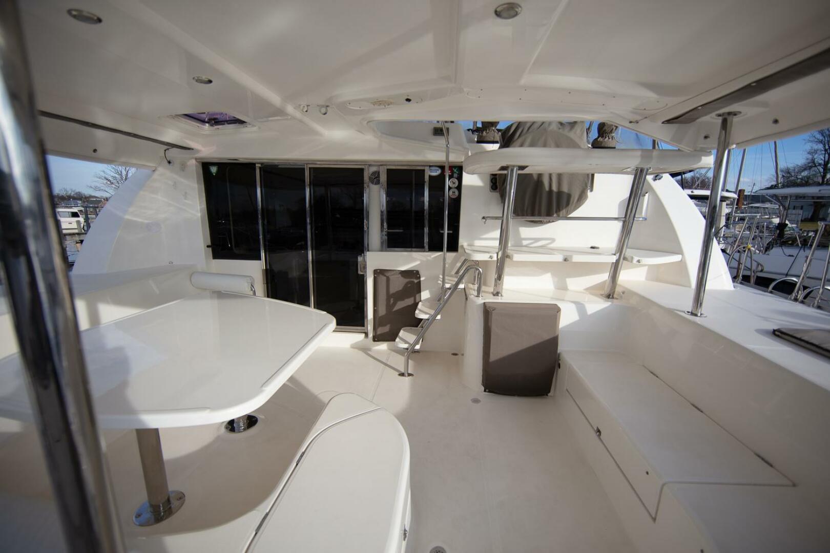 2009 Leopard 46 photo 21