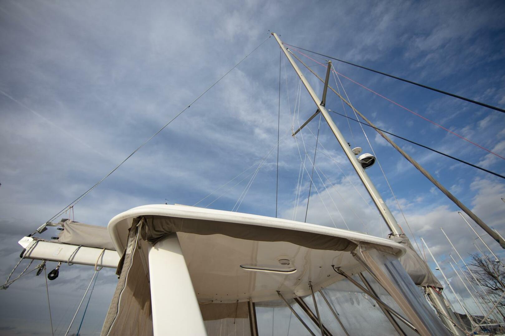 2009 Leopard 46 photo 11