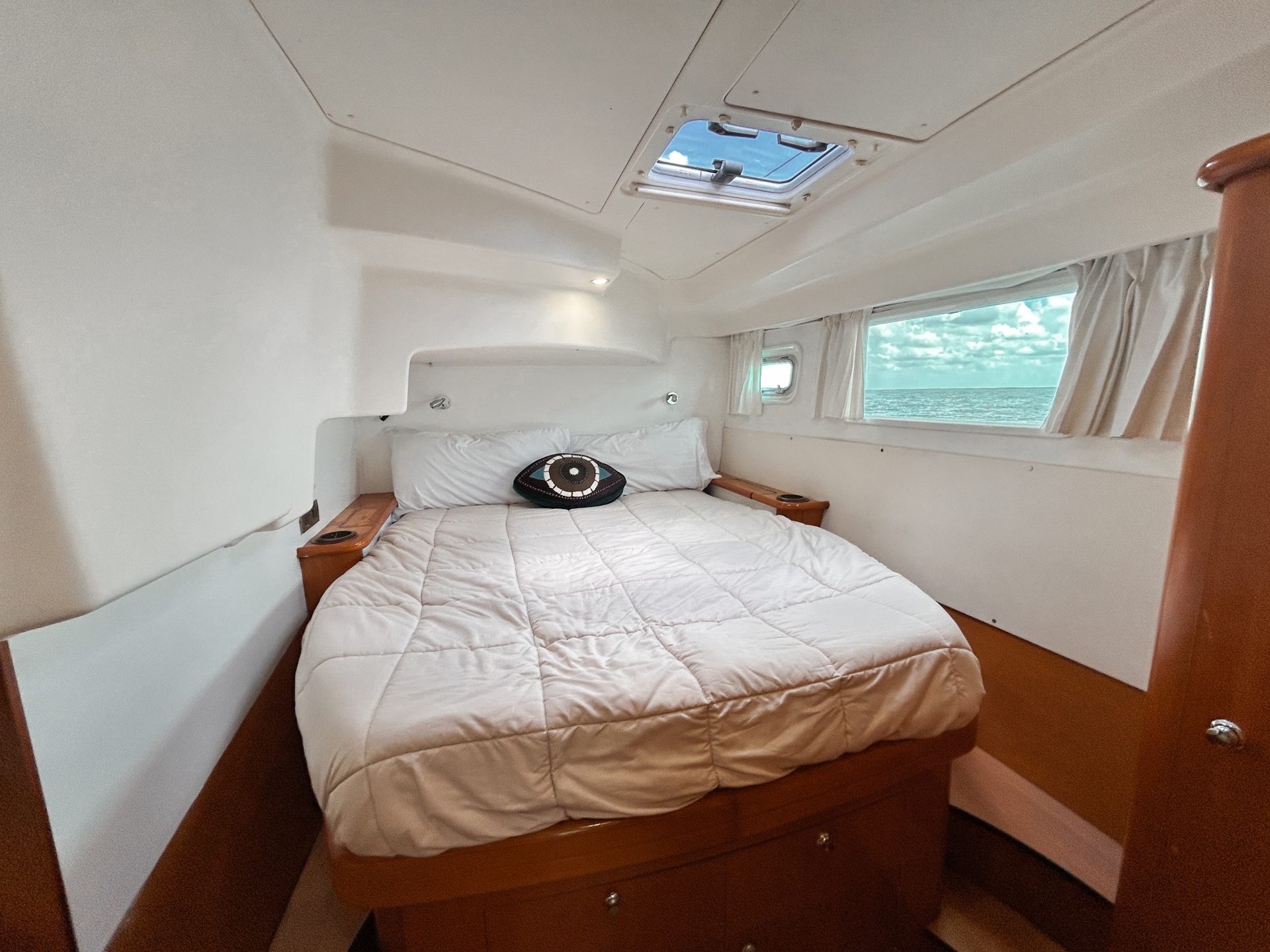 2004 Lagoon 440 photo 53