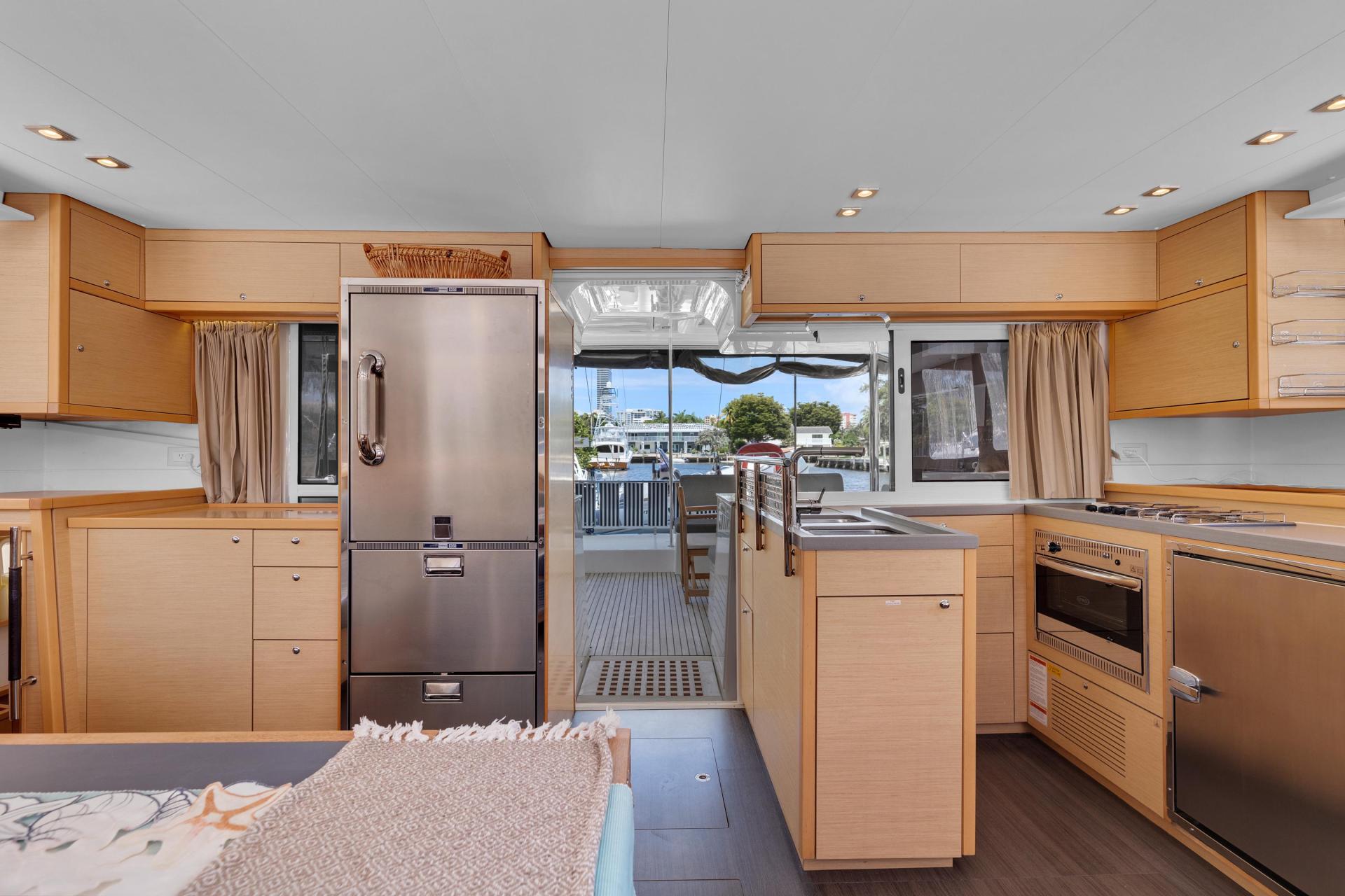 2016 Lagoon 450 Flybridge photo 51