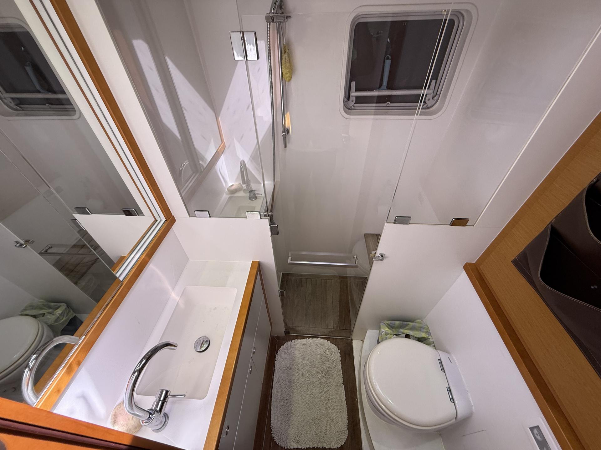 2011 Lagoon 620 photo 54