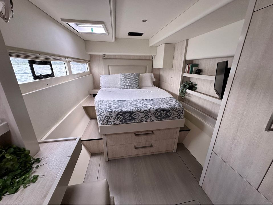 2016 Leopard 58 photo 14