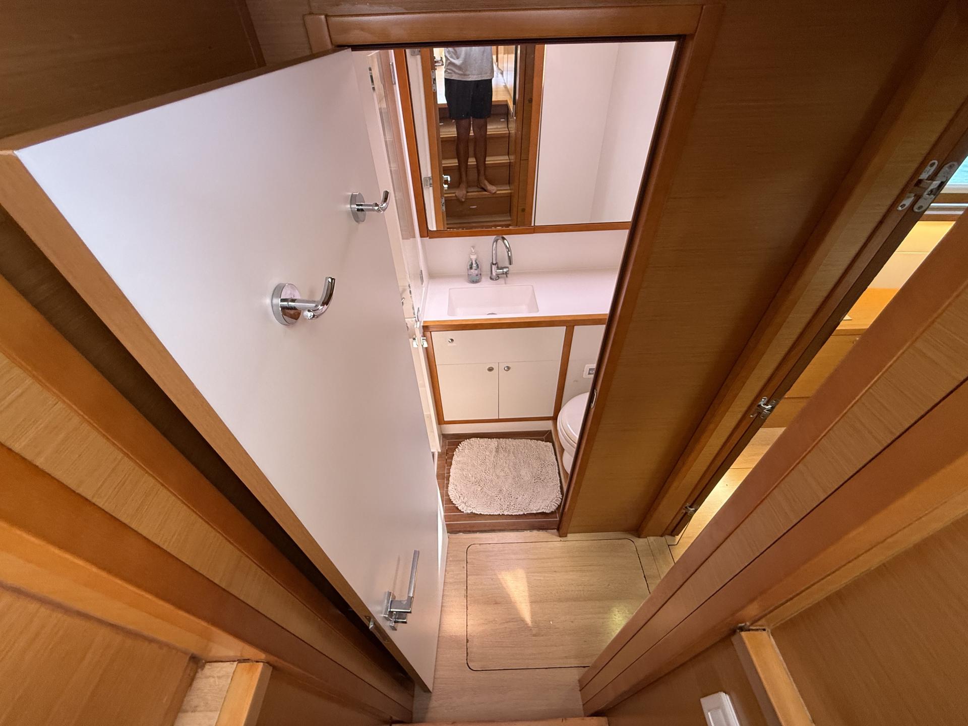 2011 Lagoon 620 photo 58