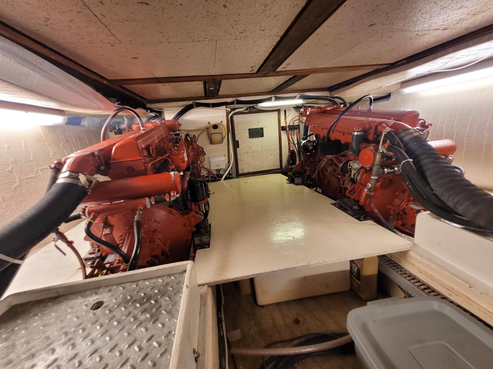 1981 50' Ocean Alexander Mark 1 Pilot House photo 55