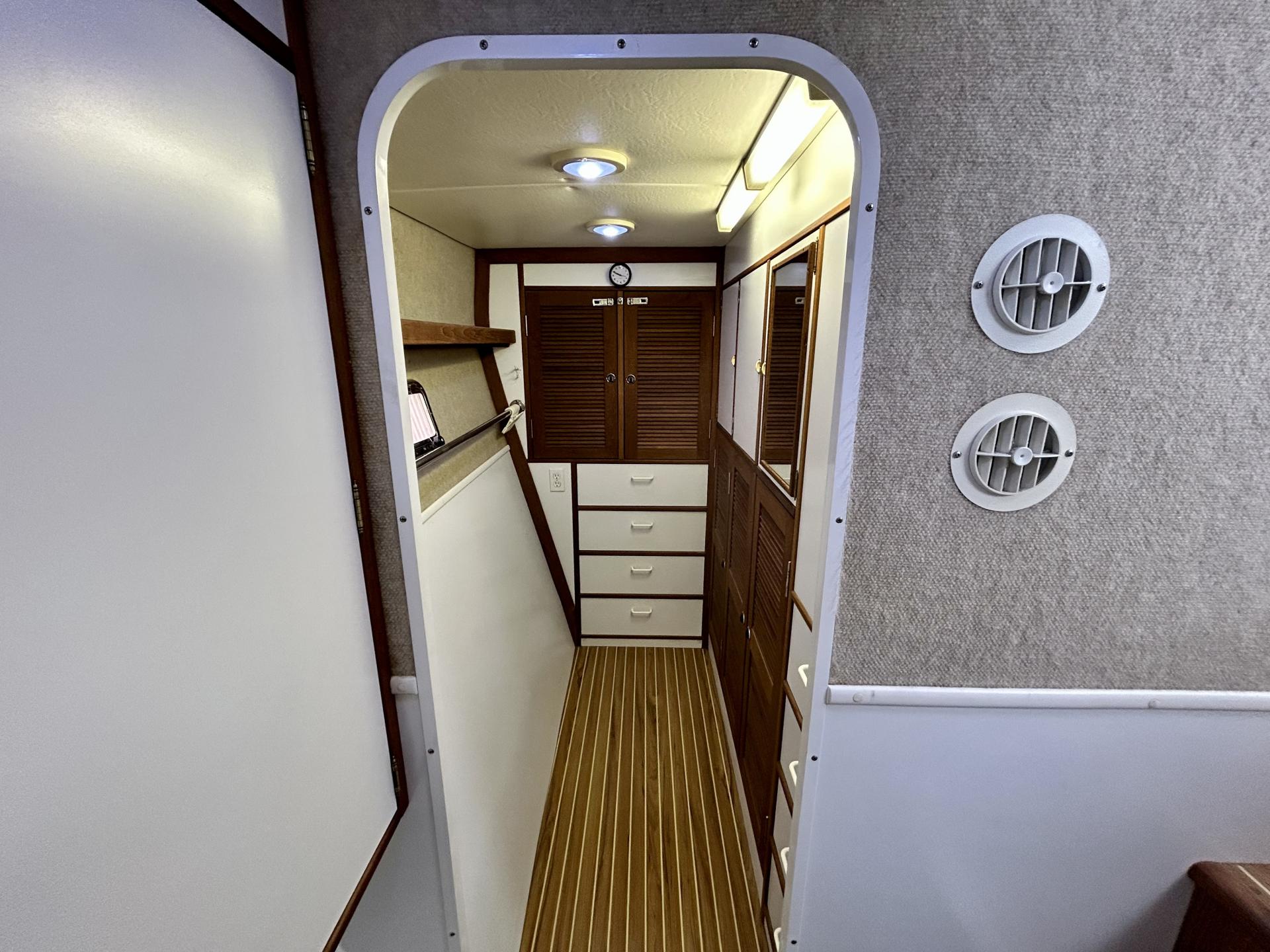 2007 Endeavor 44 Trawler Cat photo 66