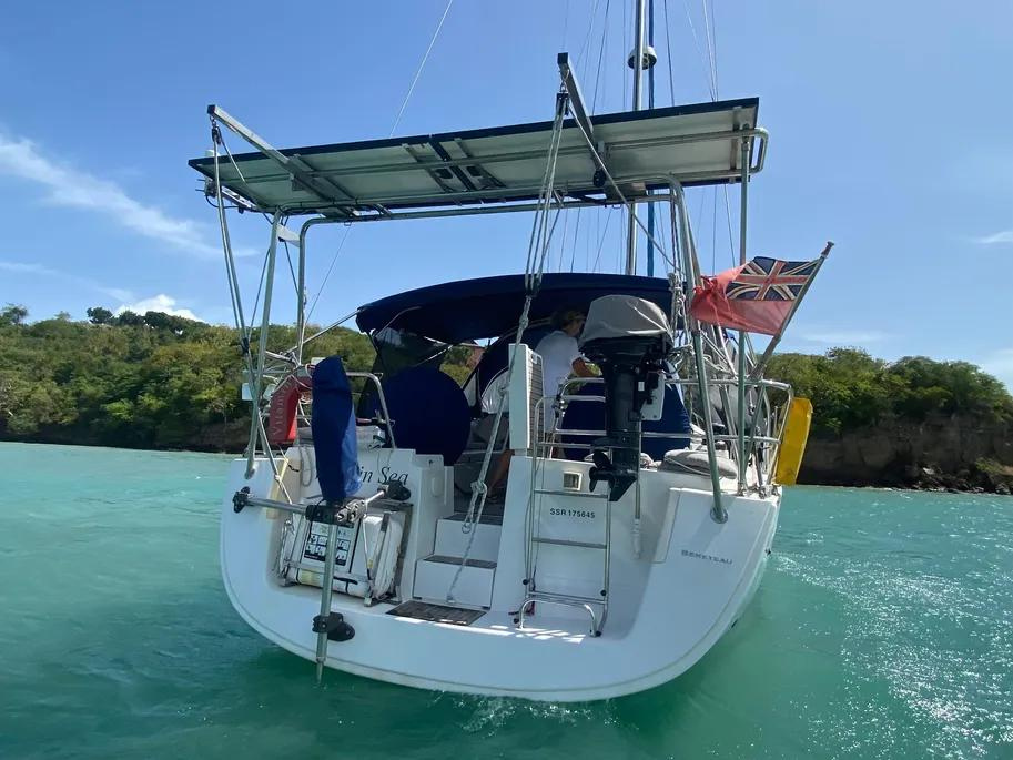 2010 Beneteau Oceanis 43 photo 5