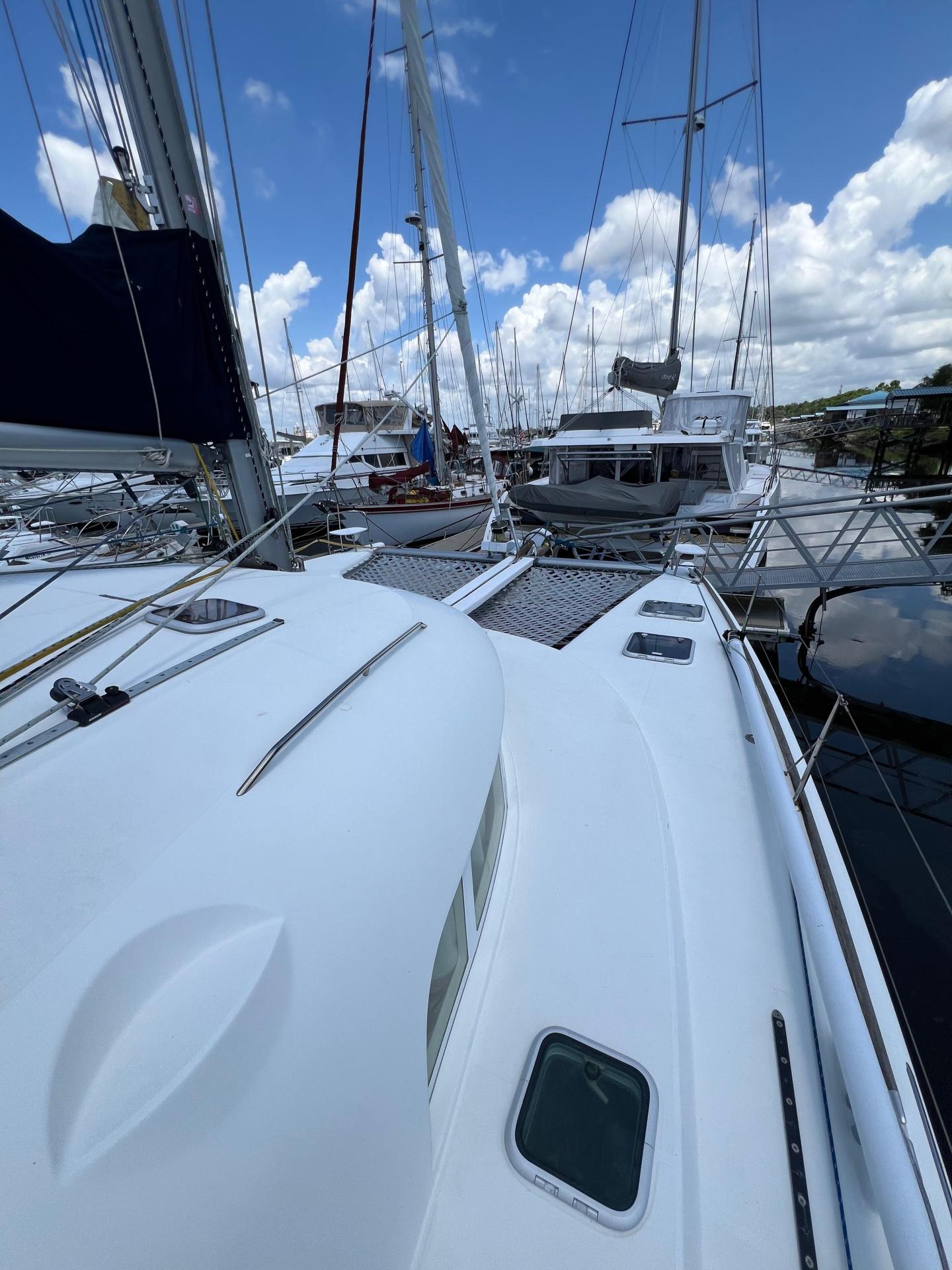2003 Lagoon 410-S2 photo 8