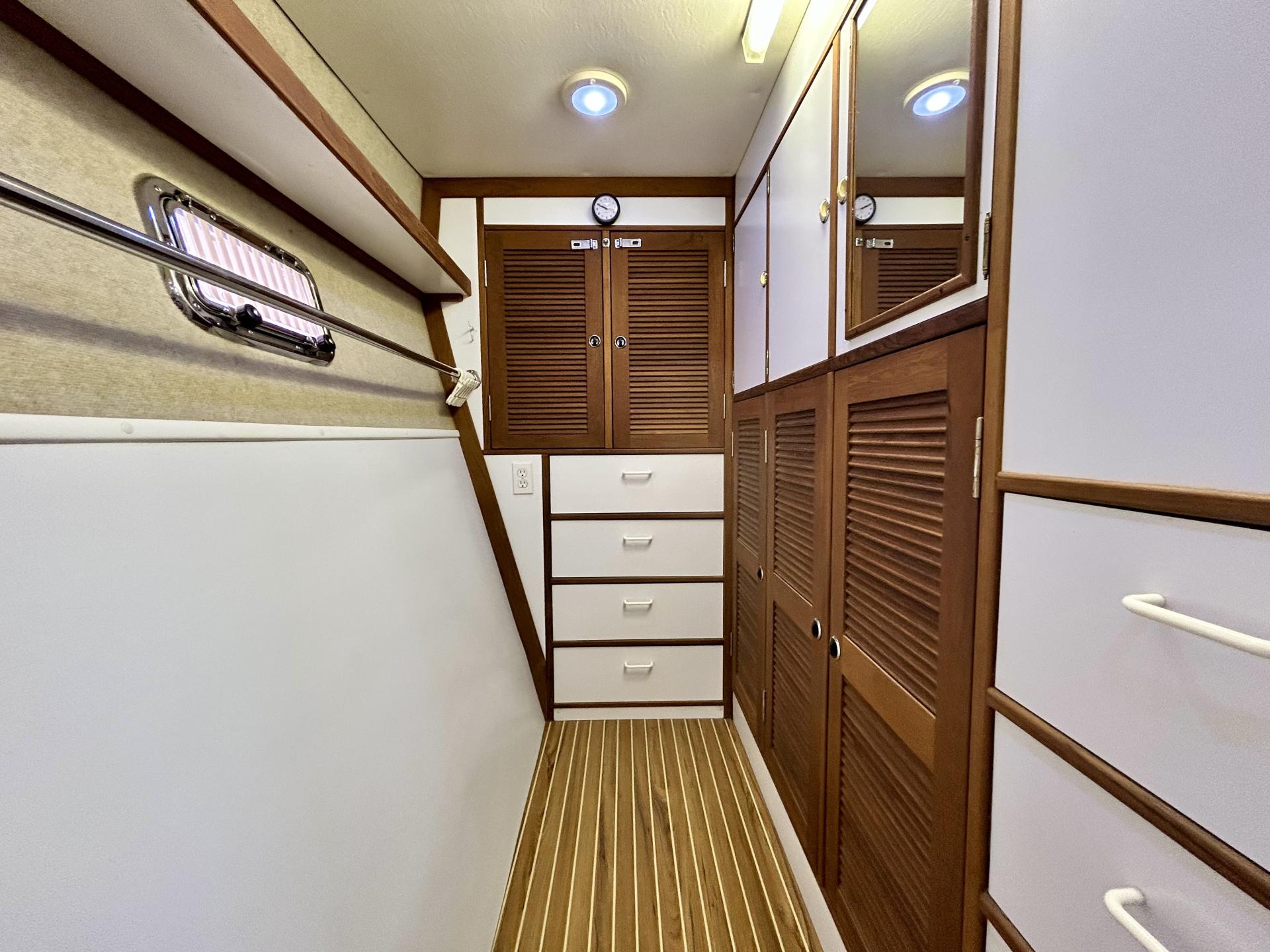 2007 Endeavor 44 Trawler Cat photo 67