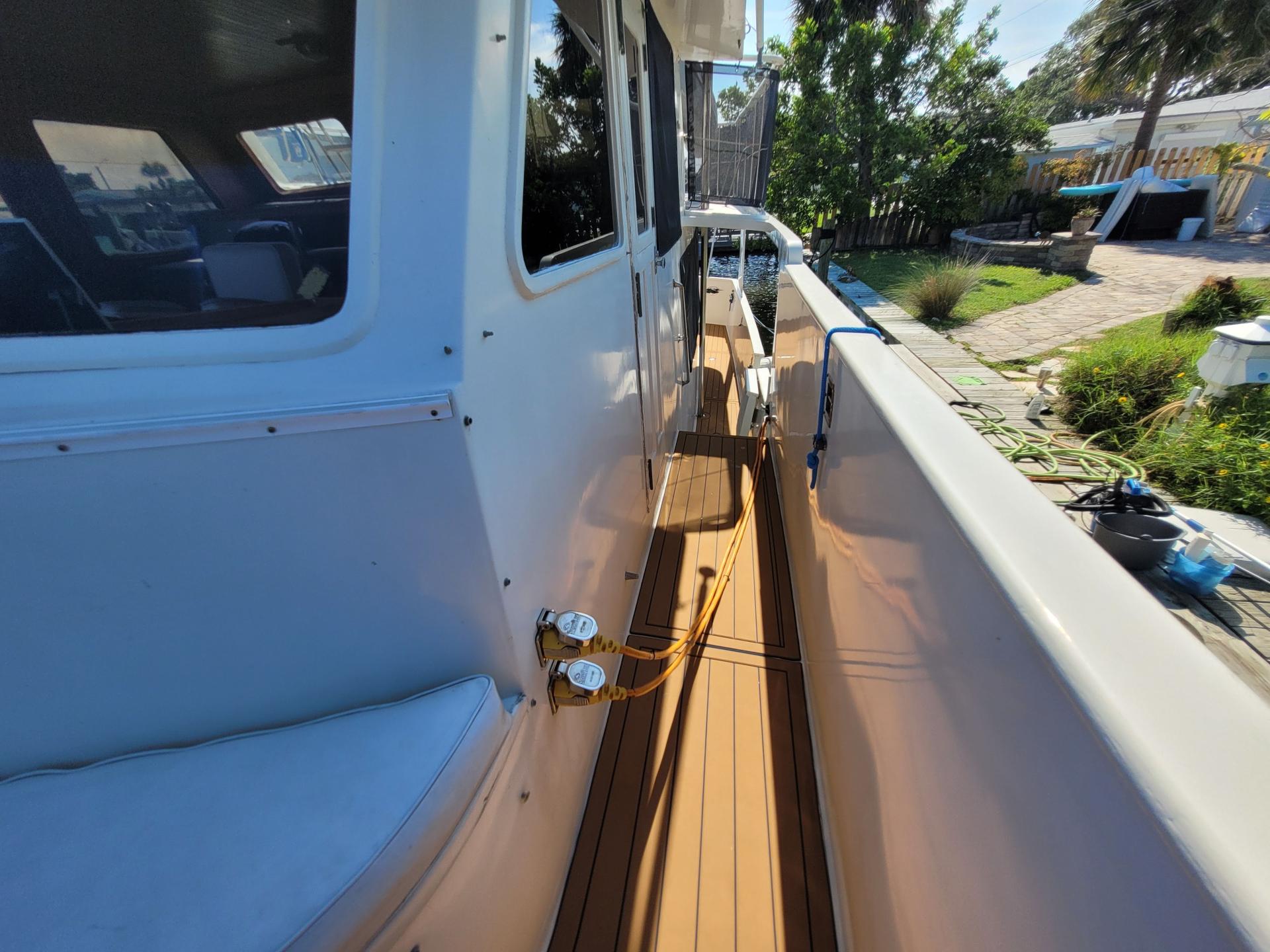 1981 50&#8242; Ocean Alexander Mark 1 Pilot House photo 5
