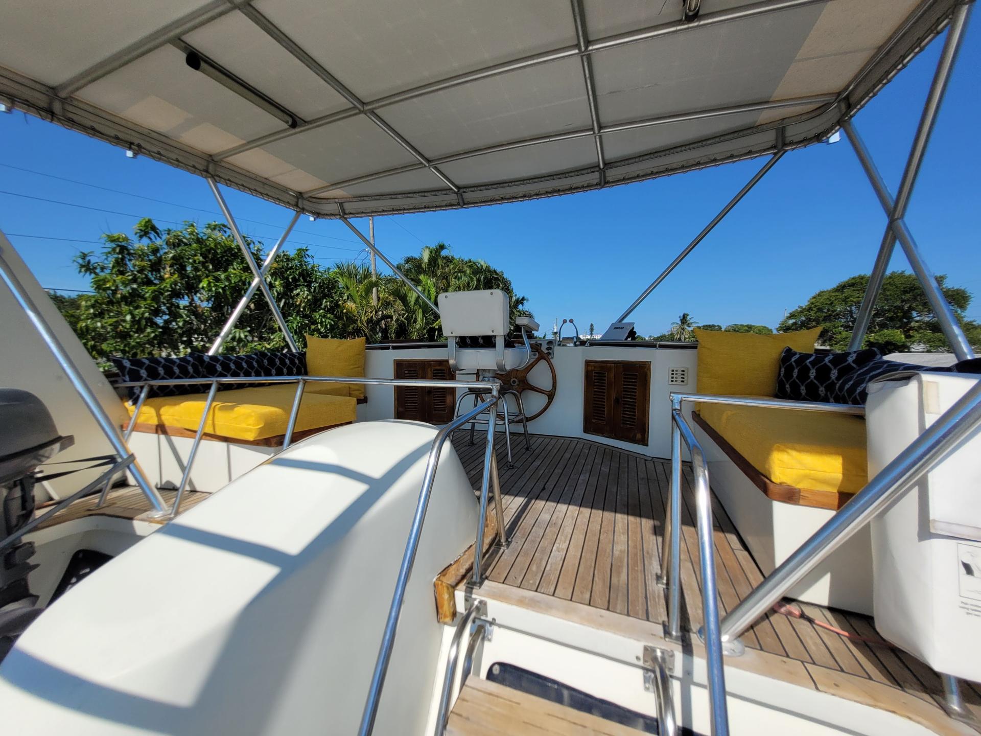 1981 50&#8242; Ocean Alexander Mark 1 Pilot House photo 15