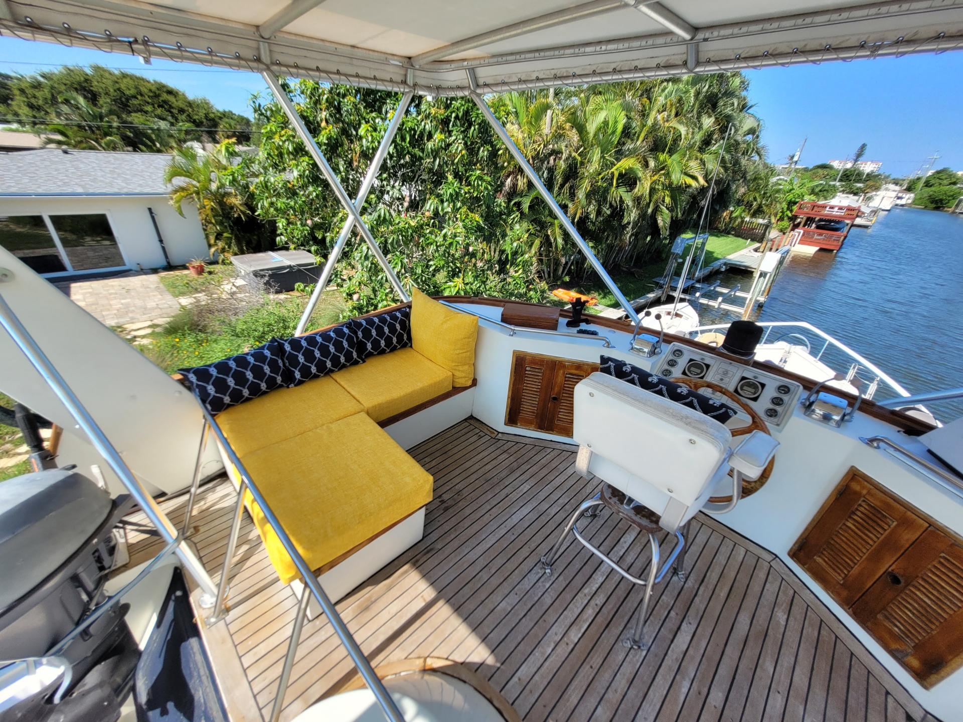 1981 50&#8242; Ocean Alexander Mark 1 Pilot House photo 16
