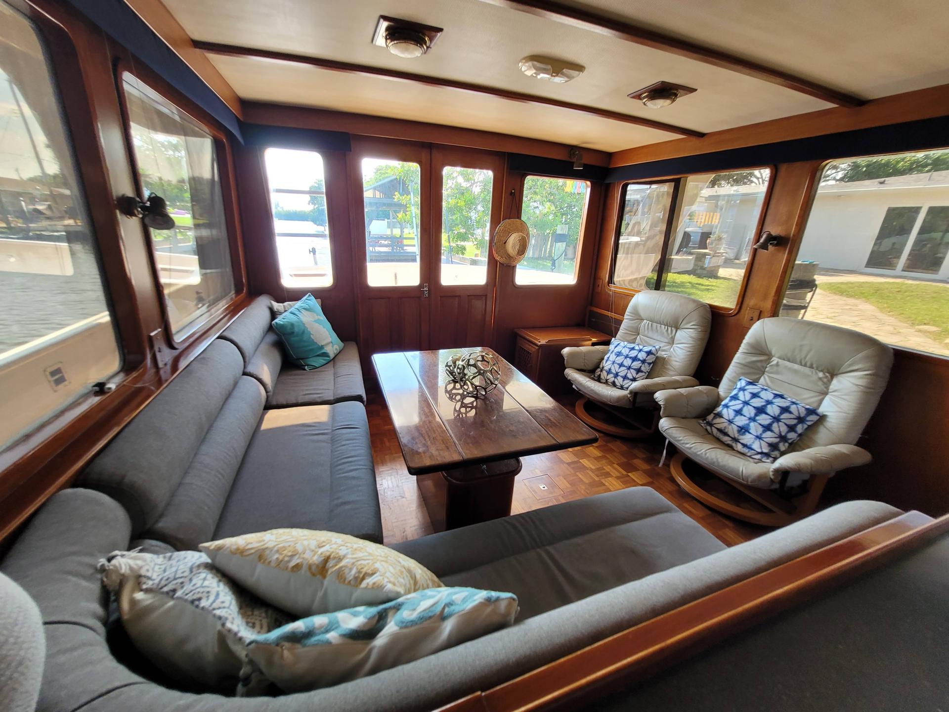 1981 50&#8242; Ocean Alexander Mark 1 Pilot House photo 22