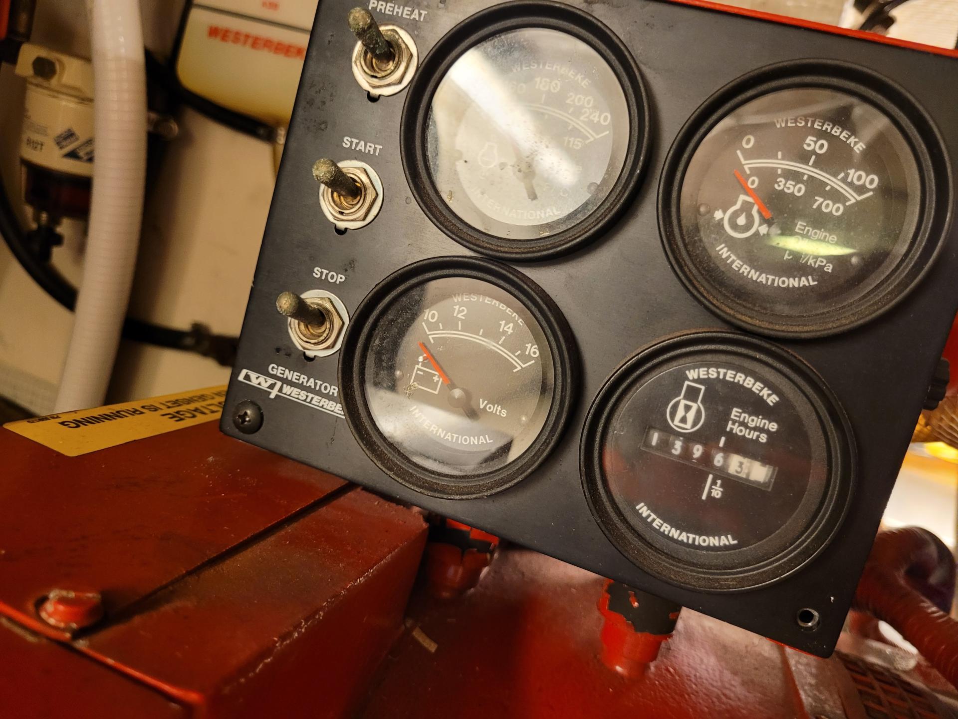 1981 50' Ocean Alexander Mark 1 Pilot House photo 59