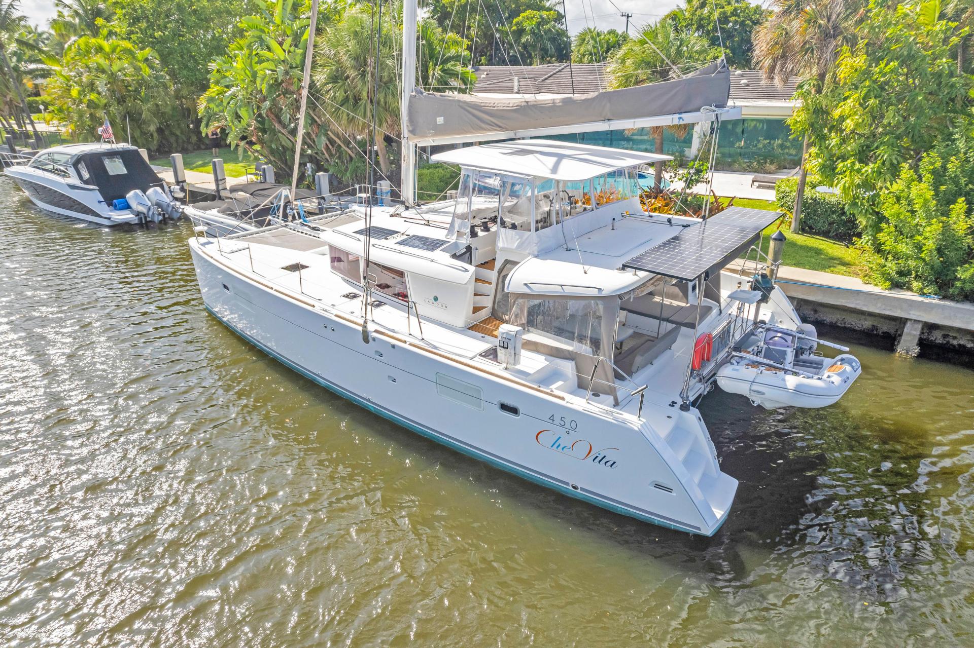 2016 Lagoon 450 Flybridge photo 4