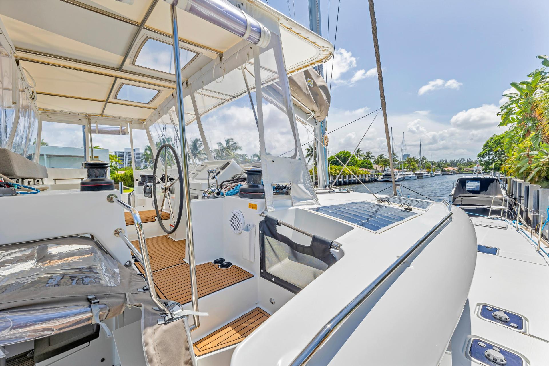 2016 Lagoon 450 Flybridge photo 29