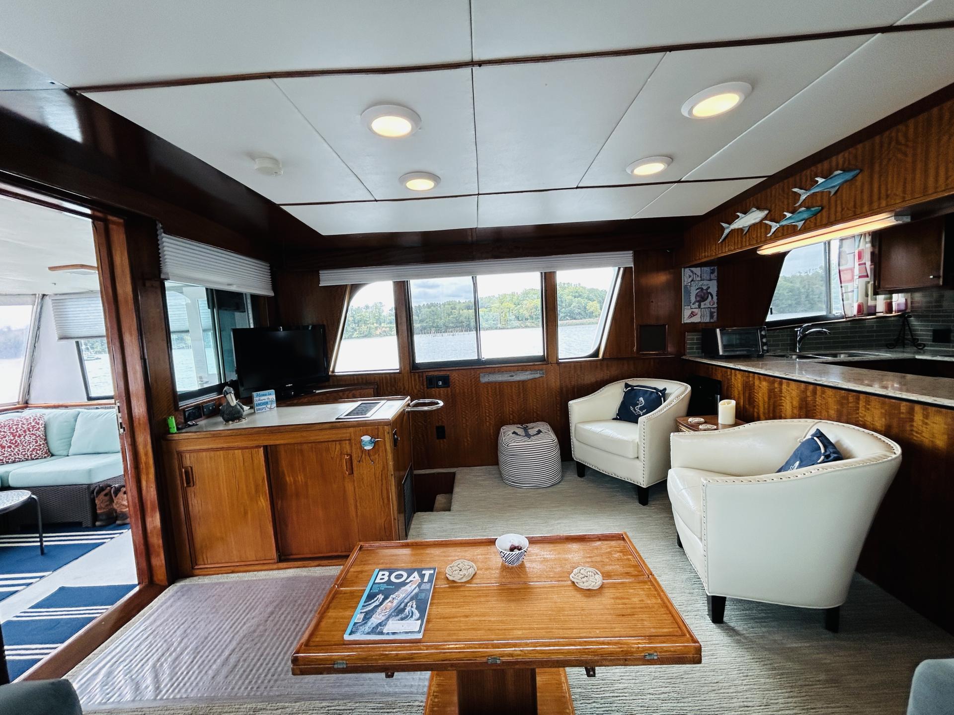 1976 Hatteras 58 LRC photo 19