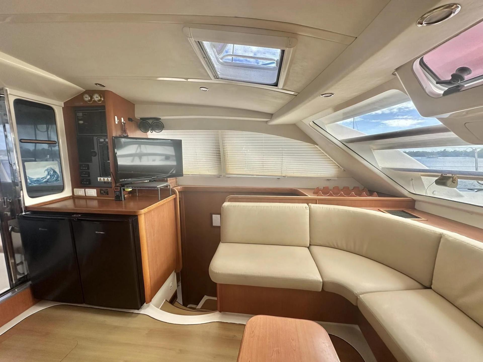 2009 Leopard 46 photo 7