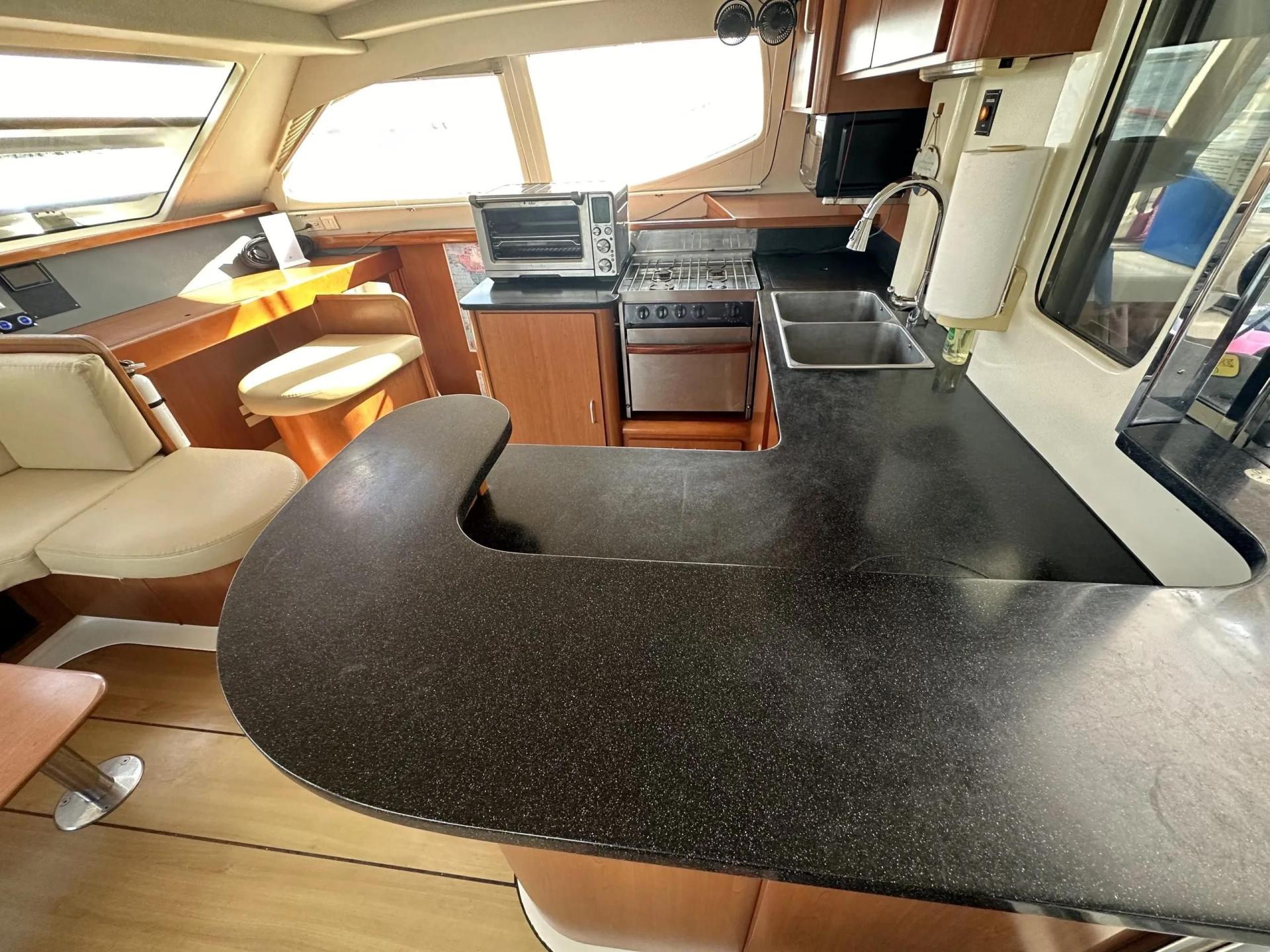 2009 Leopard 46 photo 8