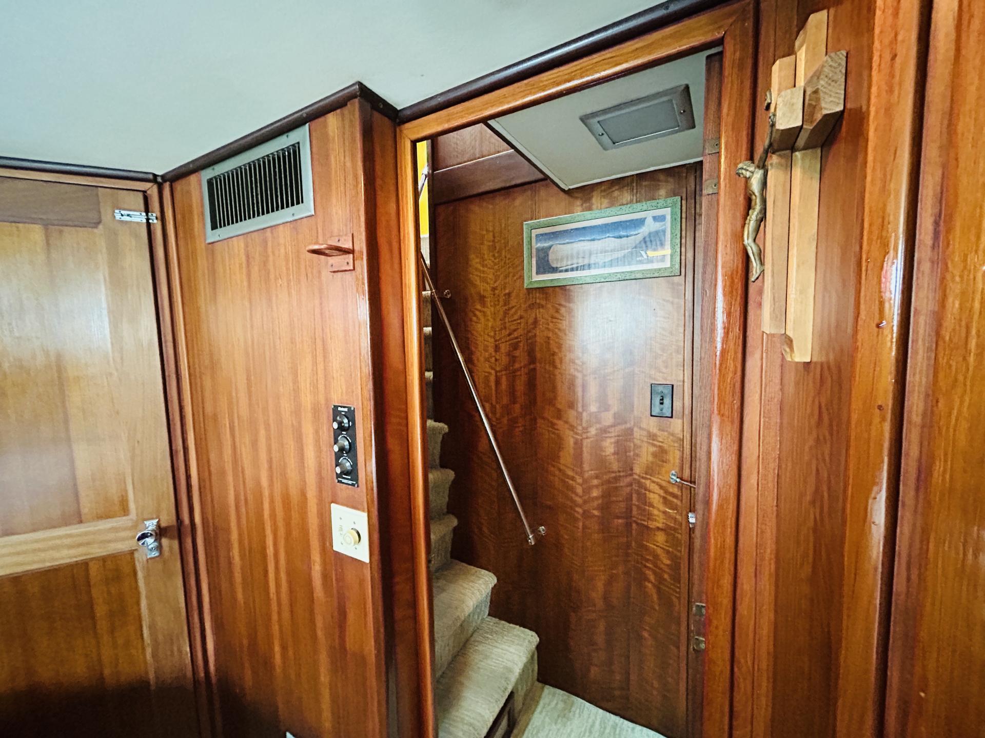 1976 Hatteras 58 LRC photo 68