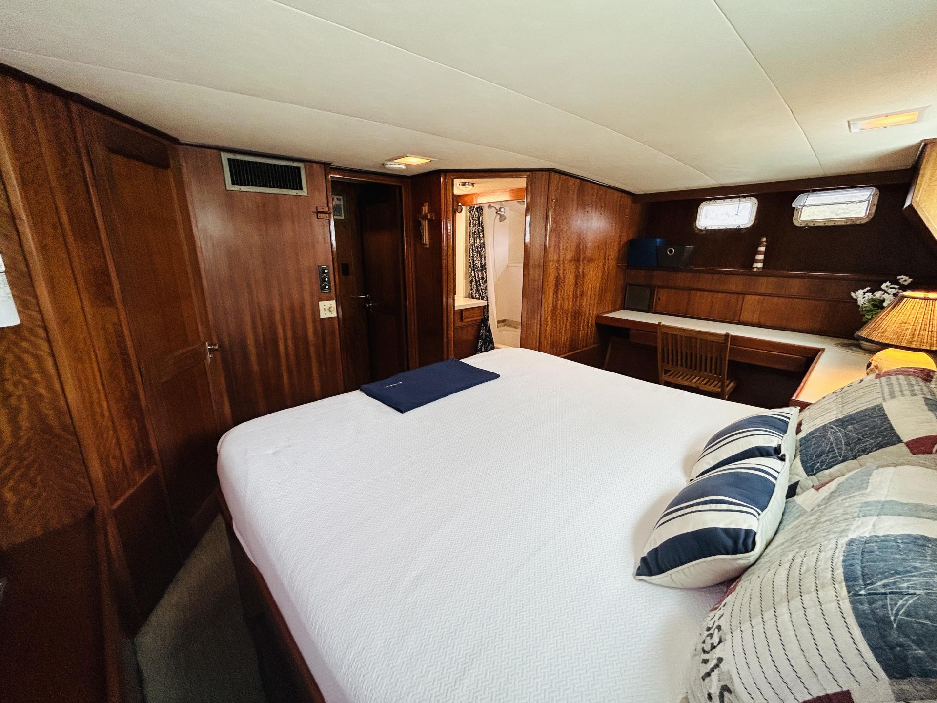 1976 Hatteras 58 LRC photo 72