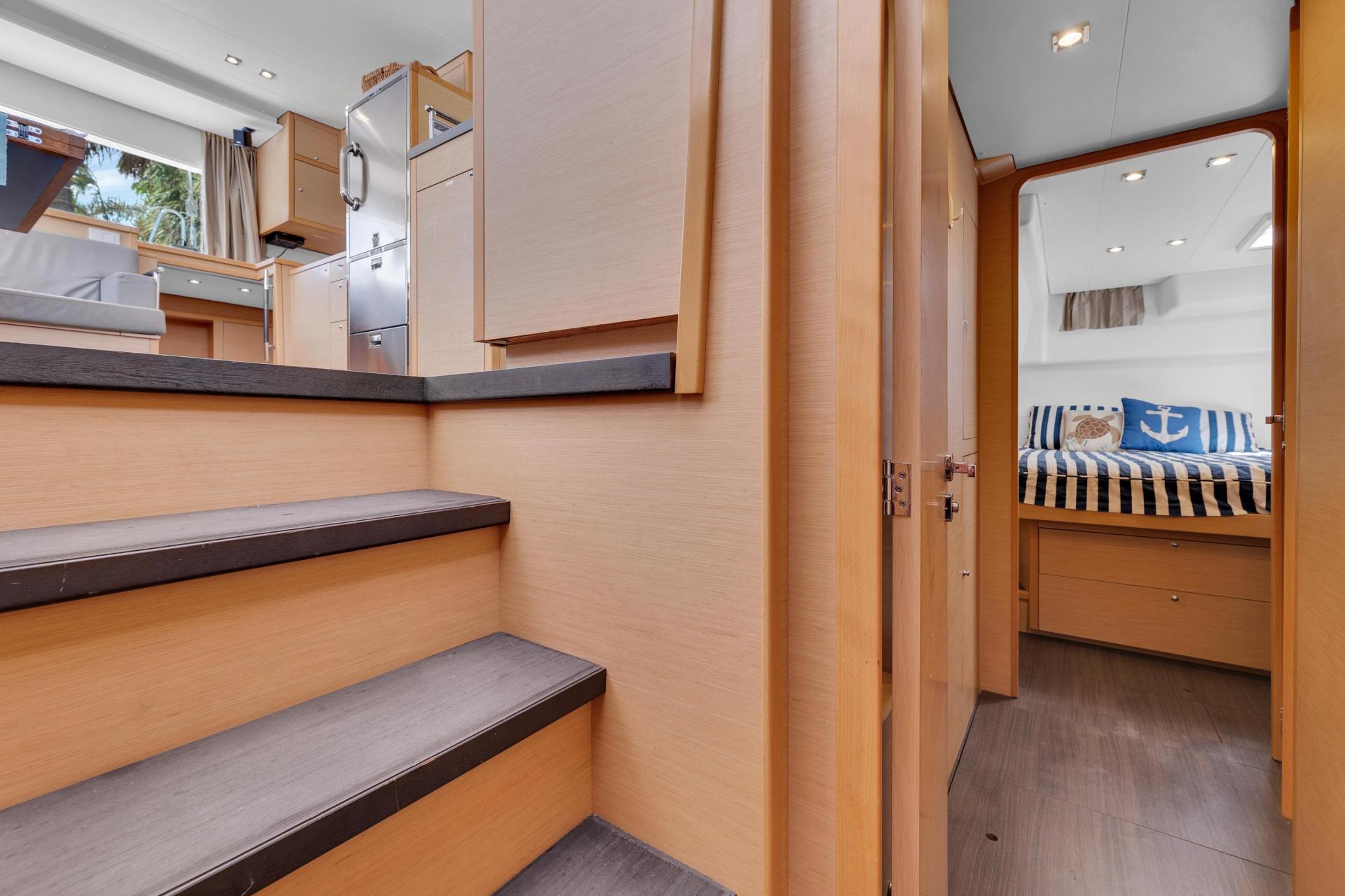 2016 Lagoon 450 Flybridge photo 73