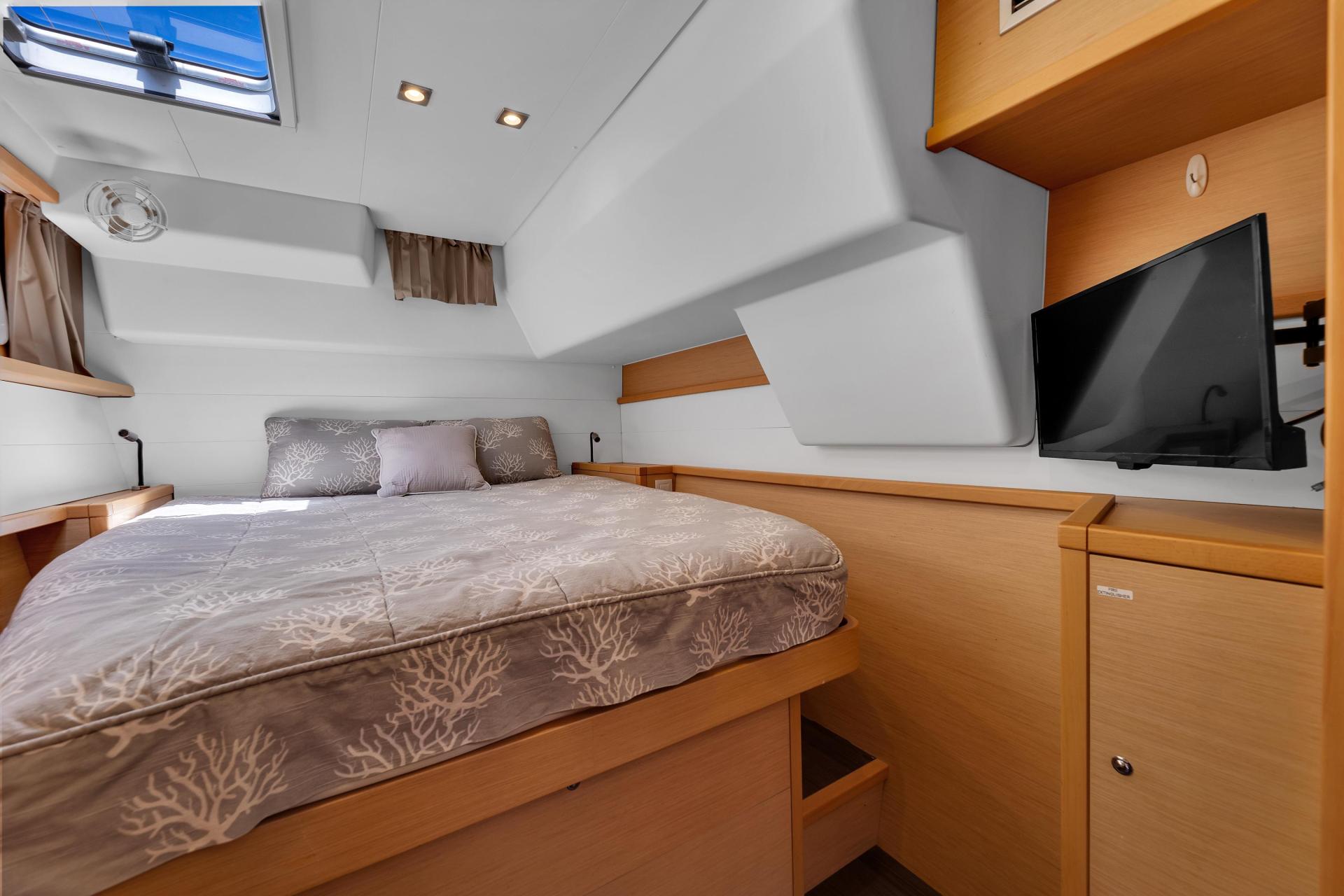 2016 Lagoon 450 Flybridge photo 78